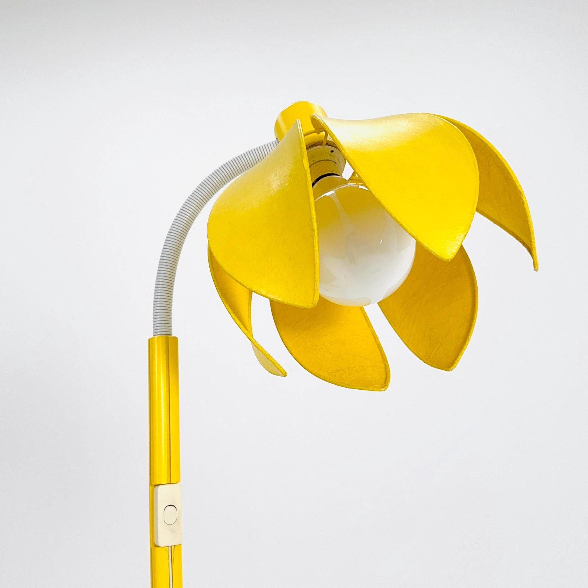 Rare Italian Cocoon Floor Lamp – Yellow Mid-Century Modern Design, 1970s