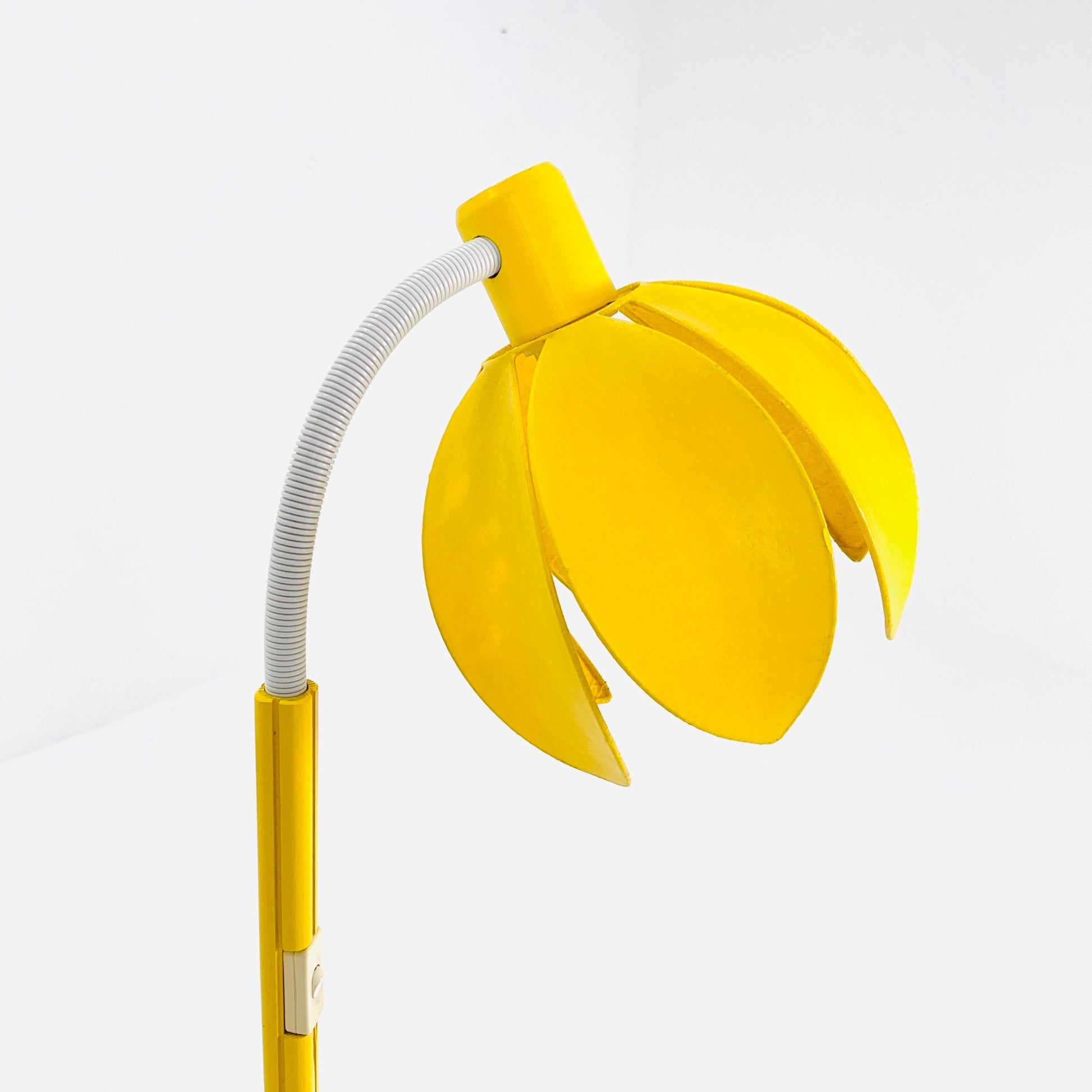 Rare Italian Cocoon Floor Lamp – Yellow Mid-Century Modern Design, 1970s