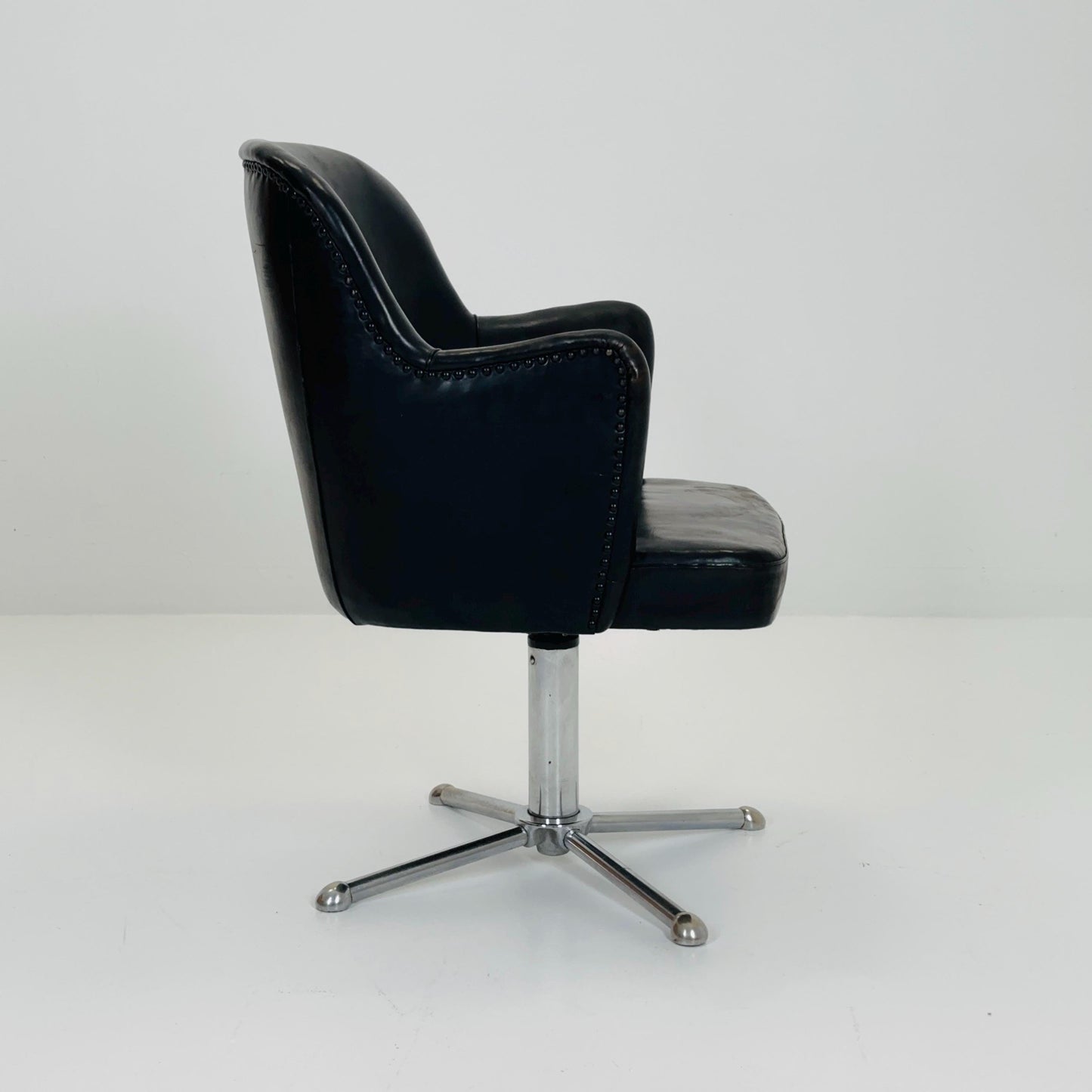 Mid century Olli Mannermaa black Leather Kilta armchair by Eugen Schmidt & Cassina Martela 1970s
