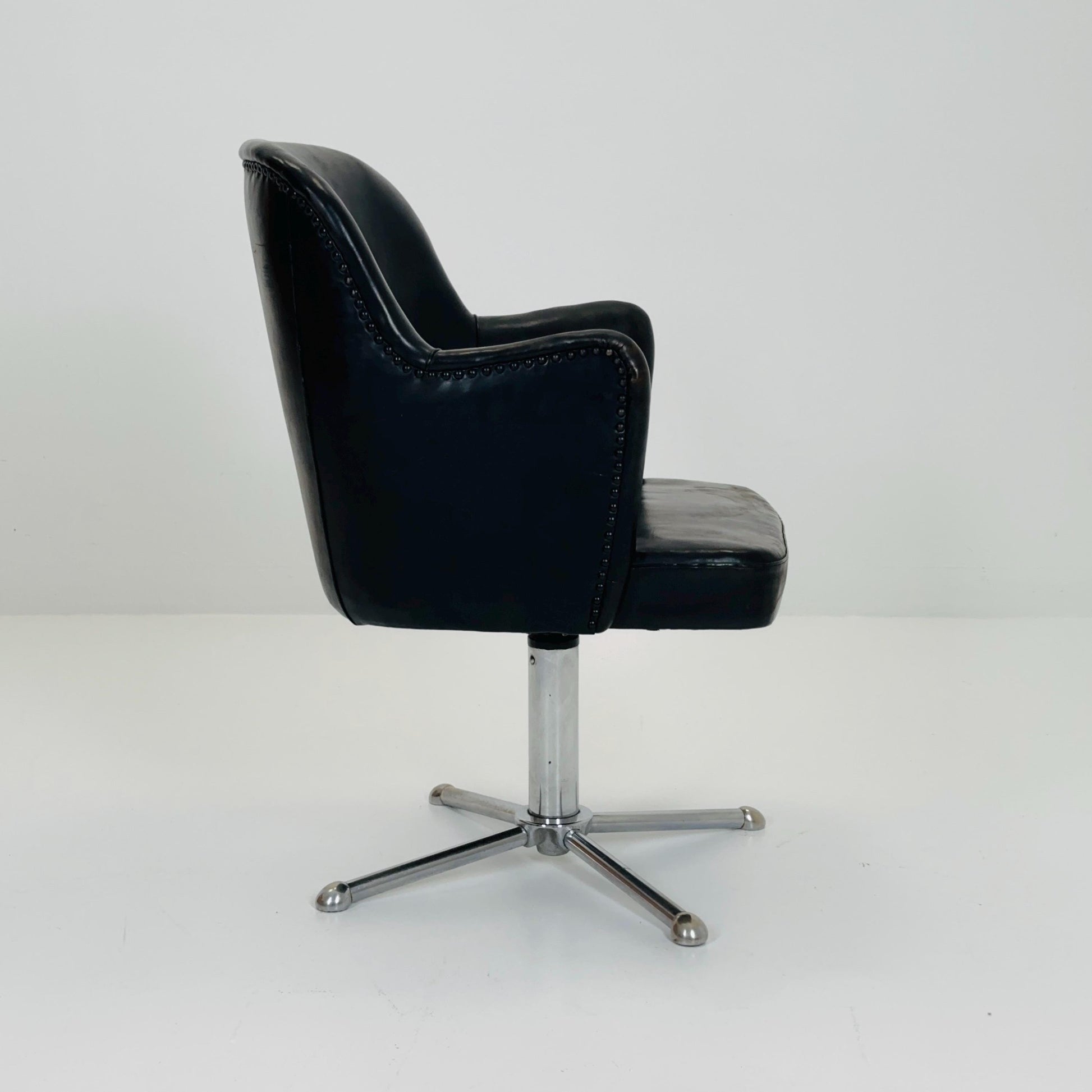 Mid century Olli Mannermaa black Leather Kilta armchair by Eugen Schmidt & Cassina Martela 1970s