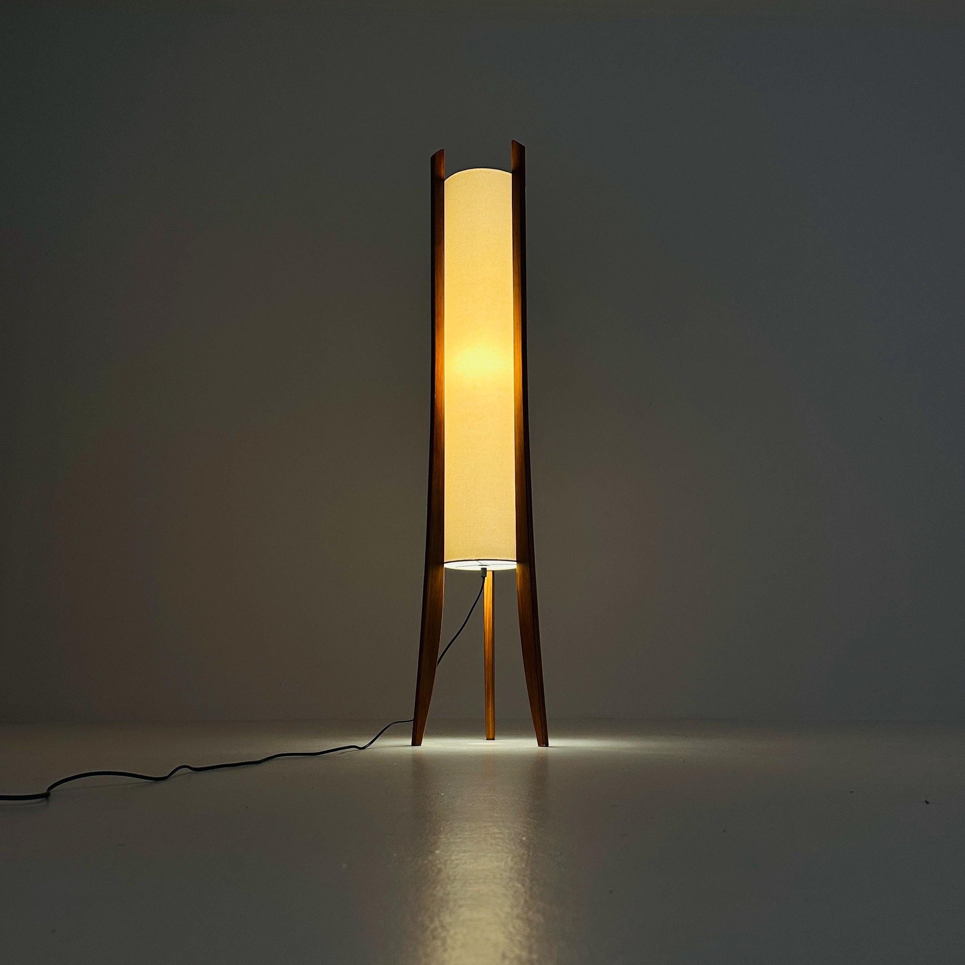 Mid-Century “Rumba” Tripod Floor Lamp by Helena Poch for Taller Uno – Spanish Modern Design, 1980s
