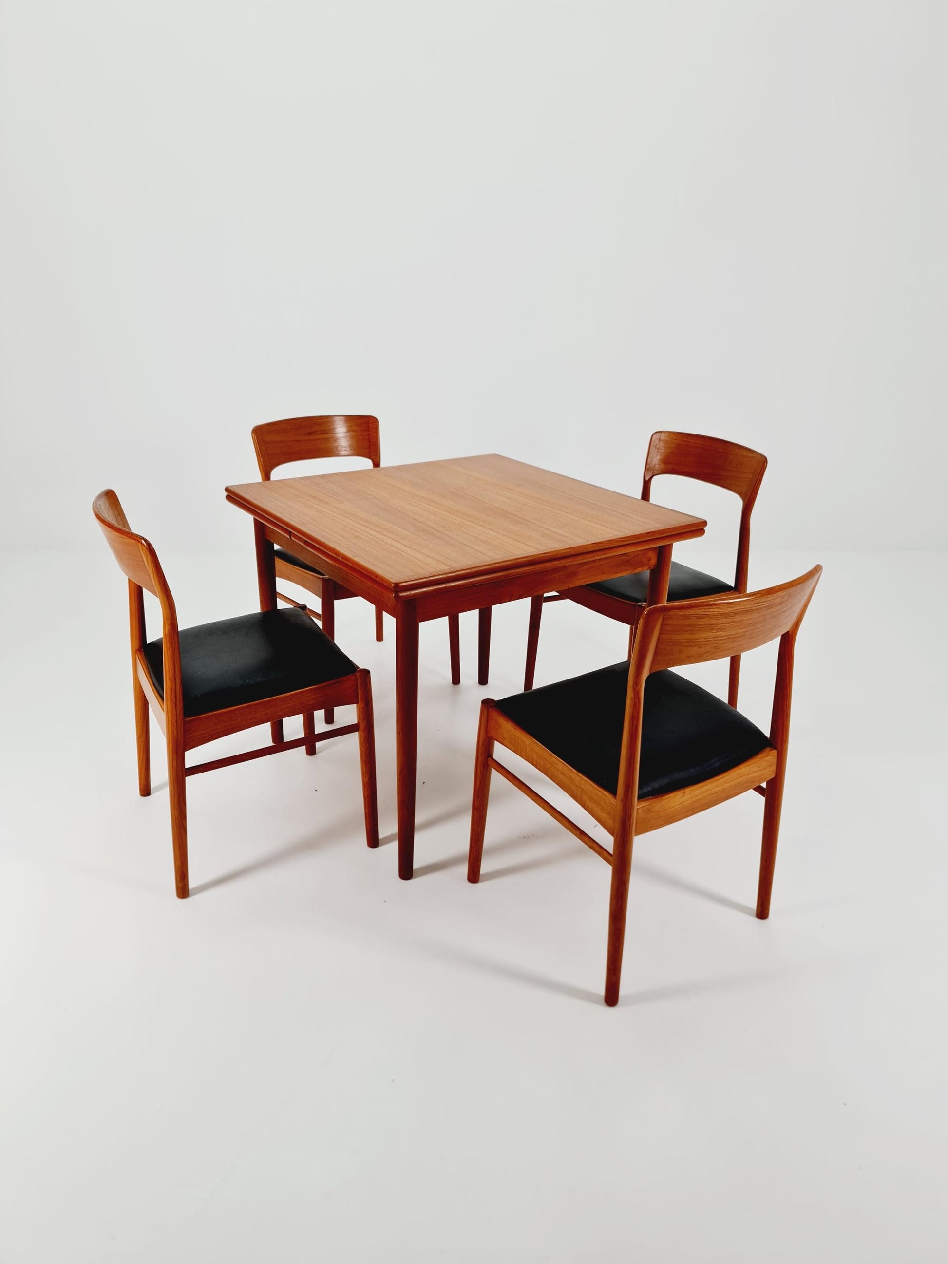 Danish rectangular teak table with two extension leaves, Denmark 1960s