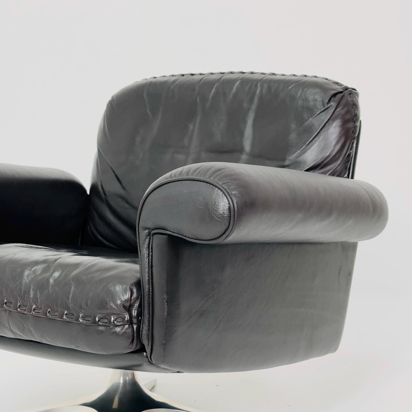 Mid Century De Sede "DS-31" armchair in chocolate brown, Switzerland 1970s