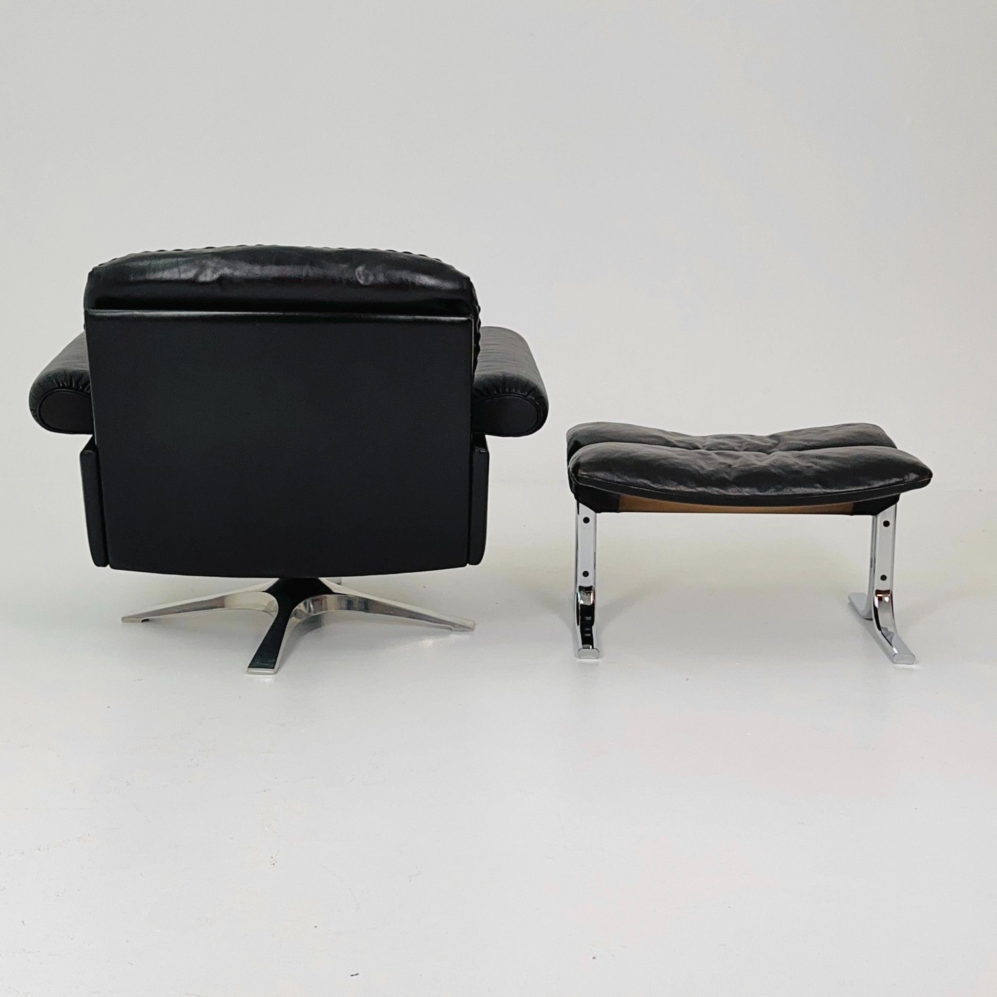 Mid Century De Sede "DS-31" armchair & ottoman in chocolate brown, Switzerland 1970s