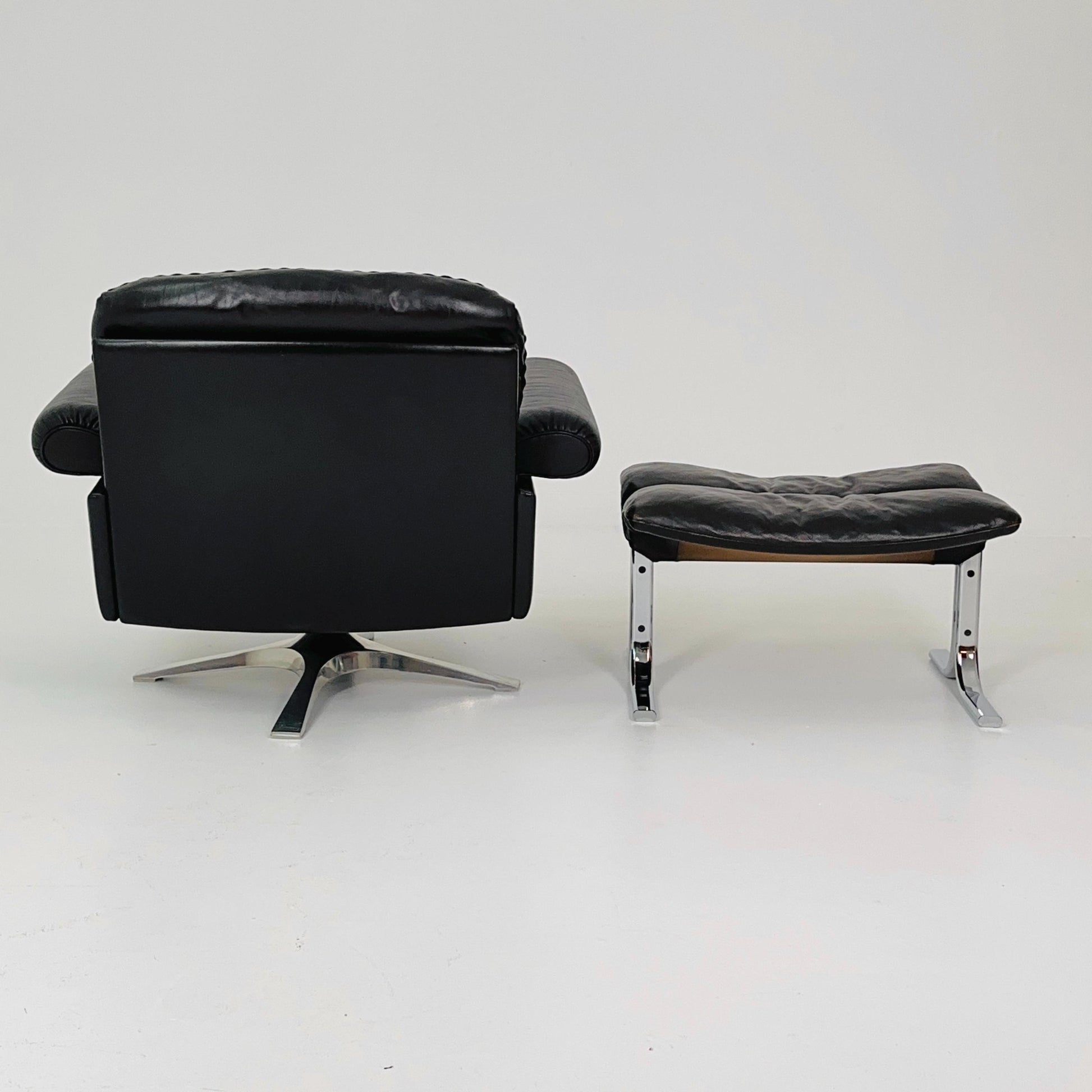Mid Century De Sede "DS-31" armchair & ottoman in chocolate brown, Switzerland 1970s
