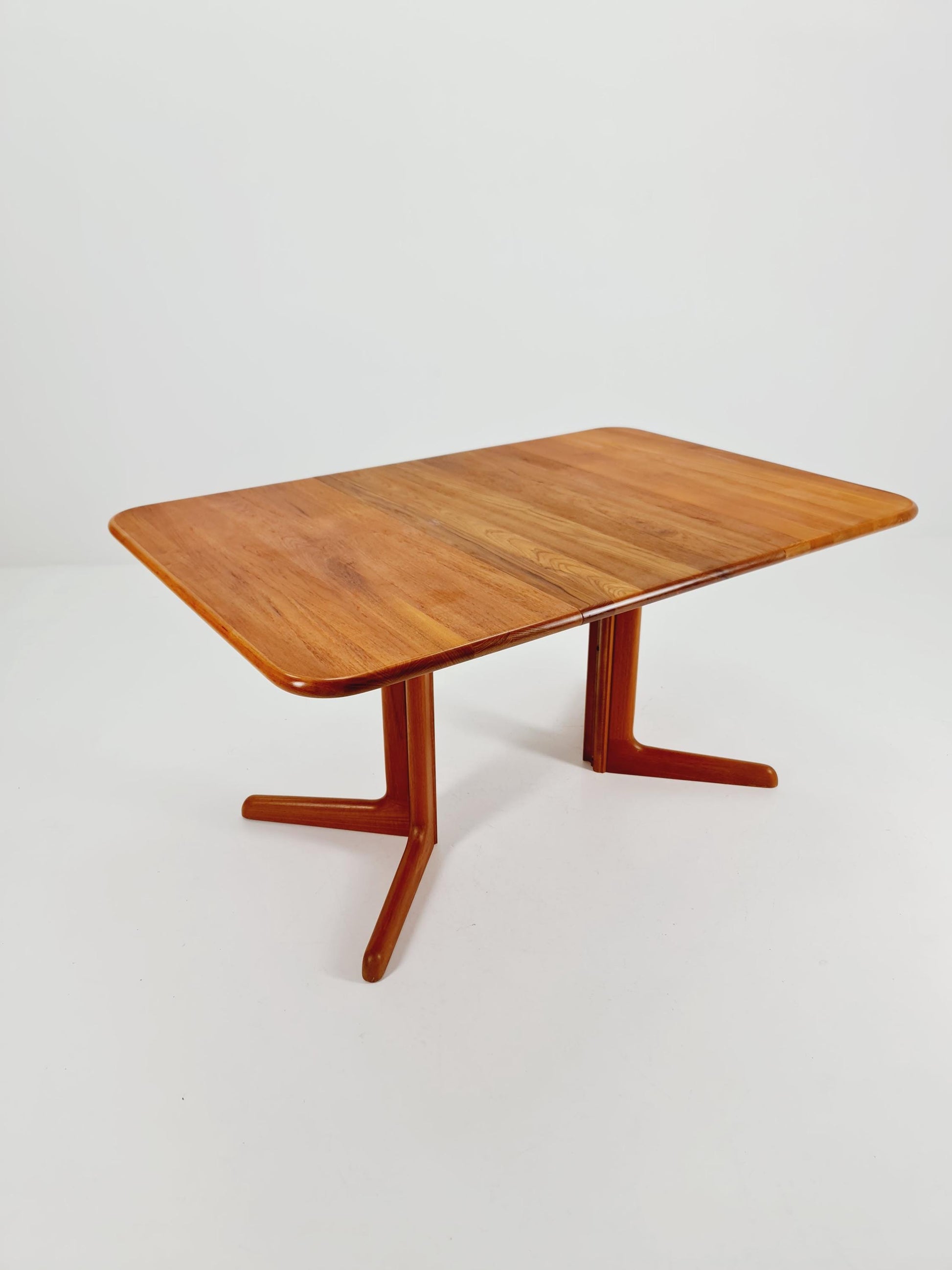Mid century extendable Danish Modern Solid Teak dining table by Gudme Möbelfabrik ,1970s