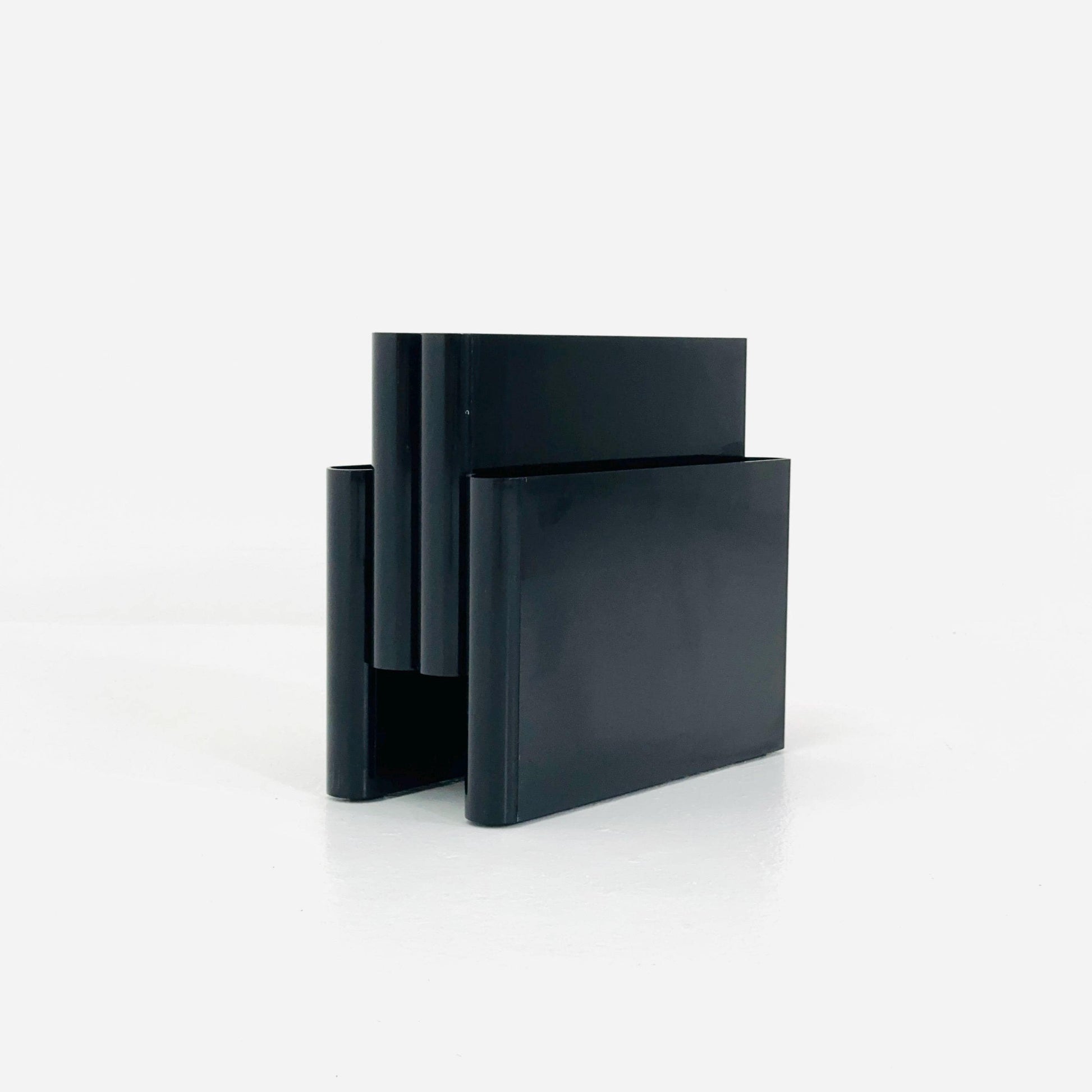 Mid-Century Modern Magazine Rack with 4 Compartments by Giotto Stoppino for Kartell, 1970s model 4676