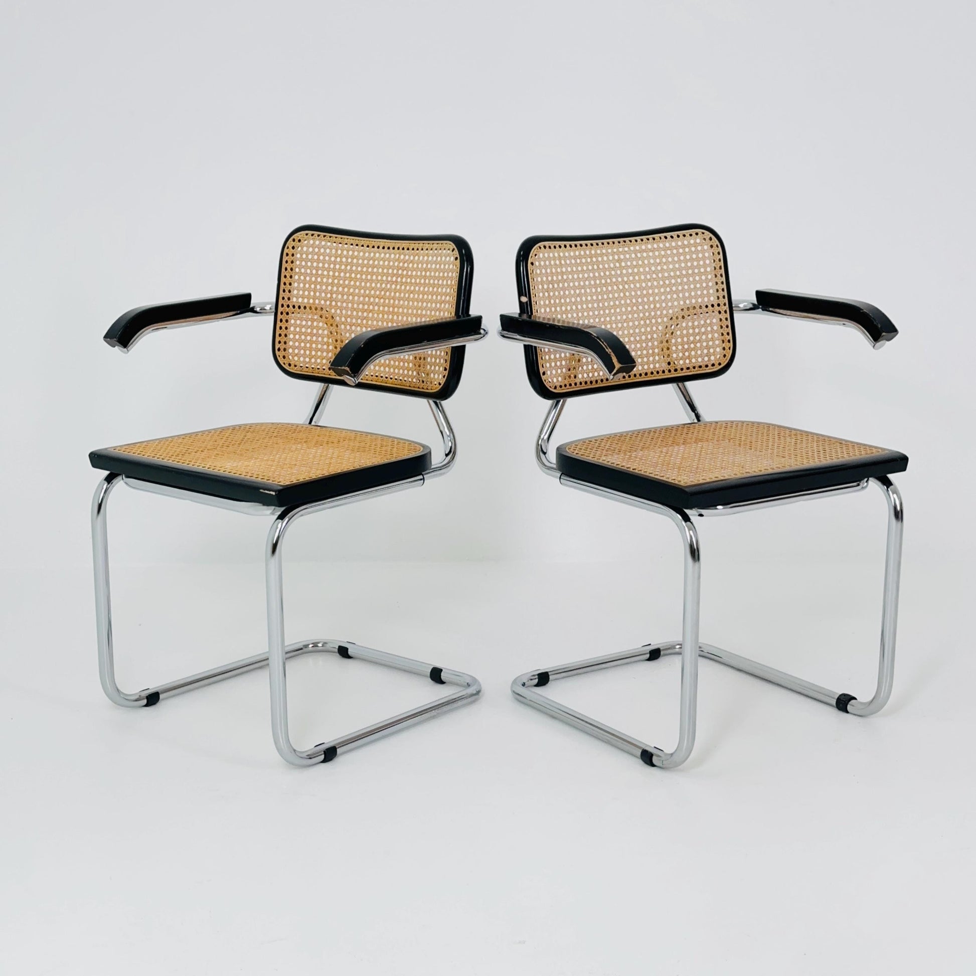 Set of 2 Mid Century s64 Cantilever Cesca Chair by Marcel Breuer / Bauhaus Design / 1980s Italy
