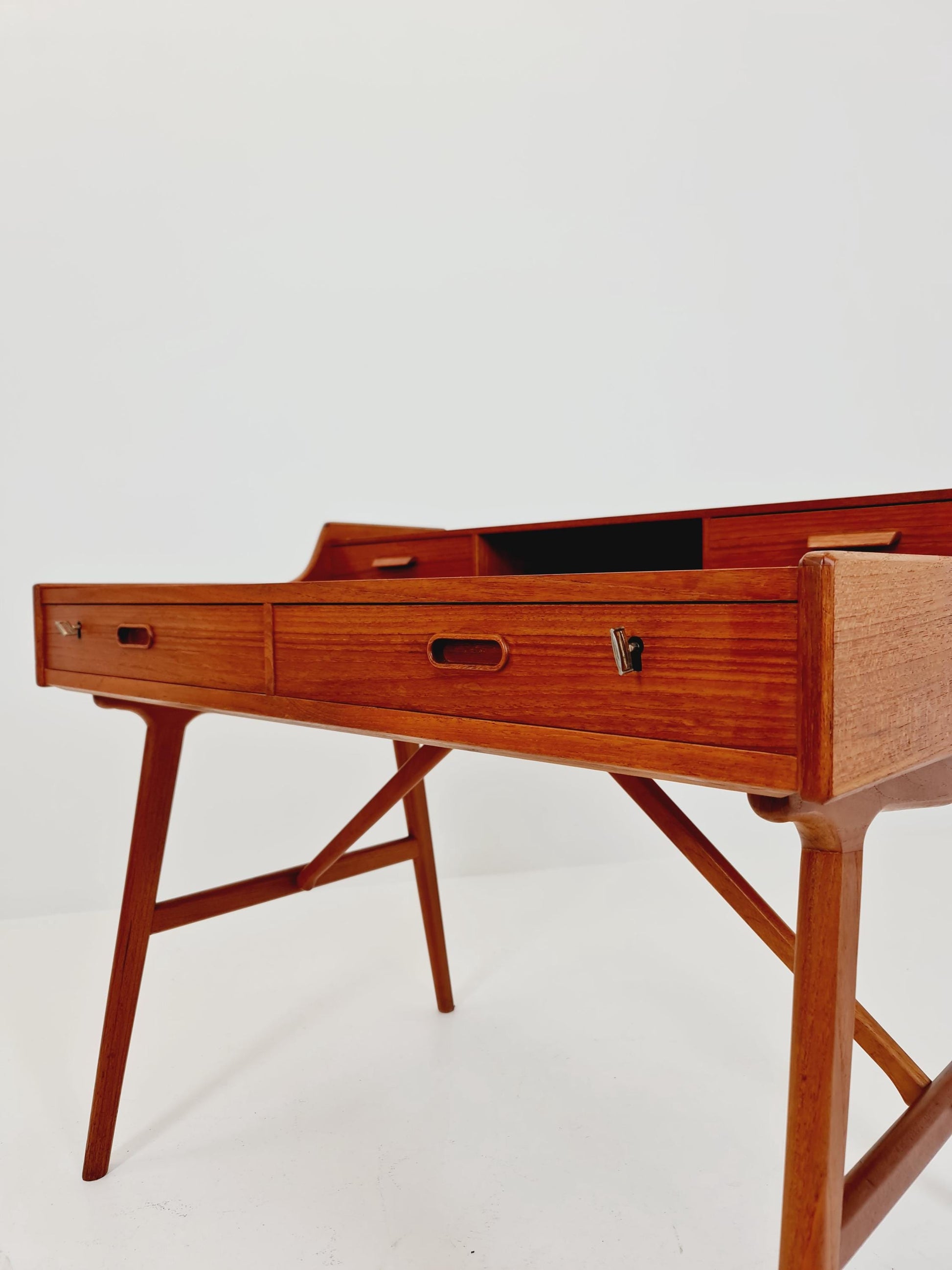 Danish teak Freesanding desk, model 65 Desk by Arne Wahl Ivrsen, 1960s