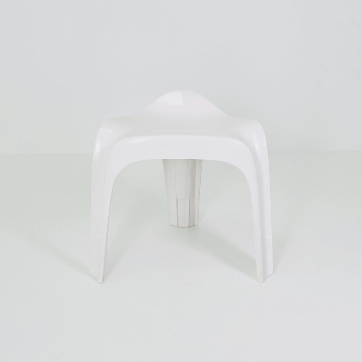 1 of 150 Mid century space age white Taboret stool by Alexander Begge for Casala 1970s Germany