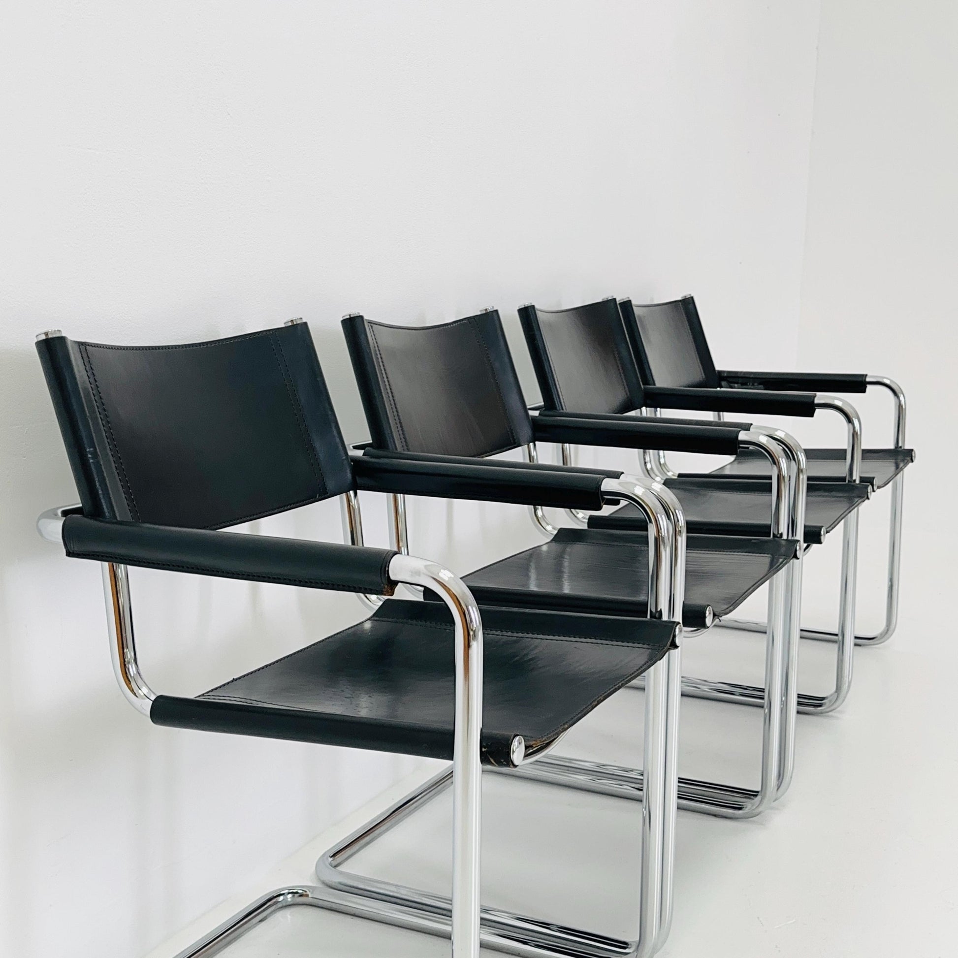 Set of 4 Mid century B34 Matteo Grassi Mg5 black leather cantilever chairs by Mart Stam italy 1980s