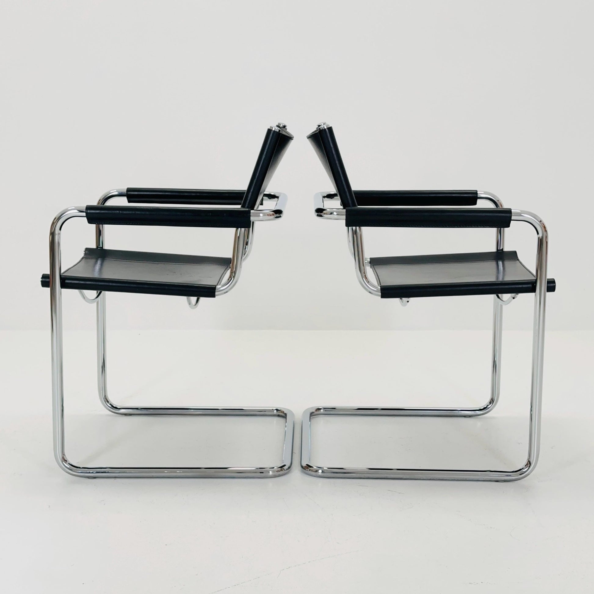 Set of 2 Mid century B34 Matteo Grassi Mg5 black leather cantilever chairs by Mart Stam italy 1980s