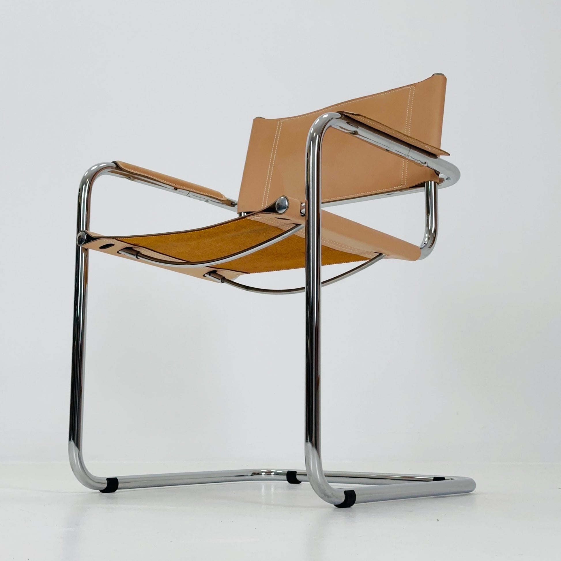 Mid-Century Bauhaus Tan leatheer Armchair by Centro Studio Italy, 1980s