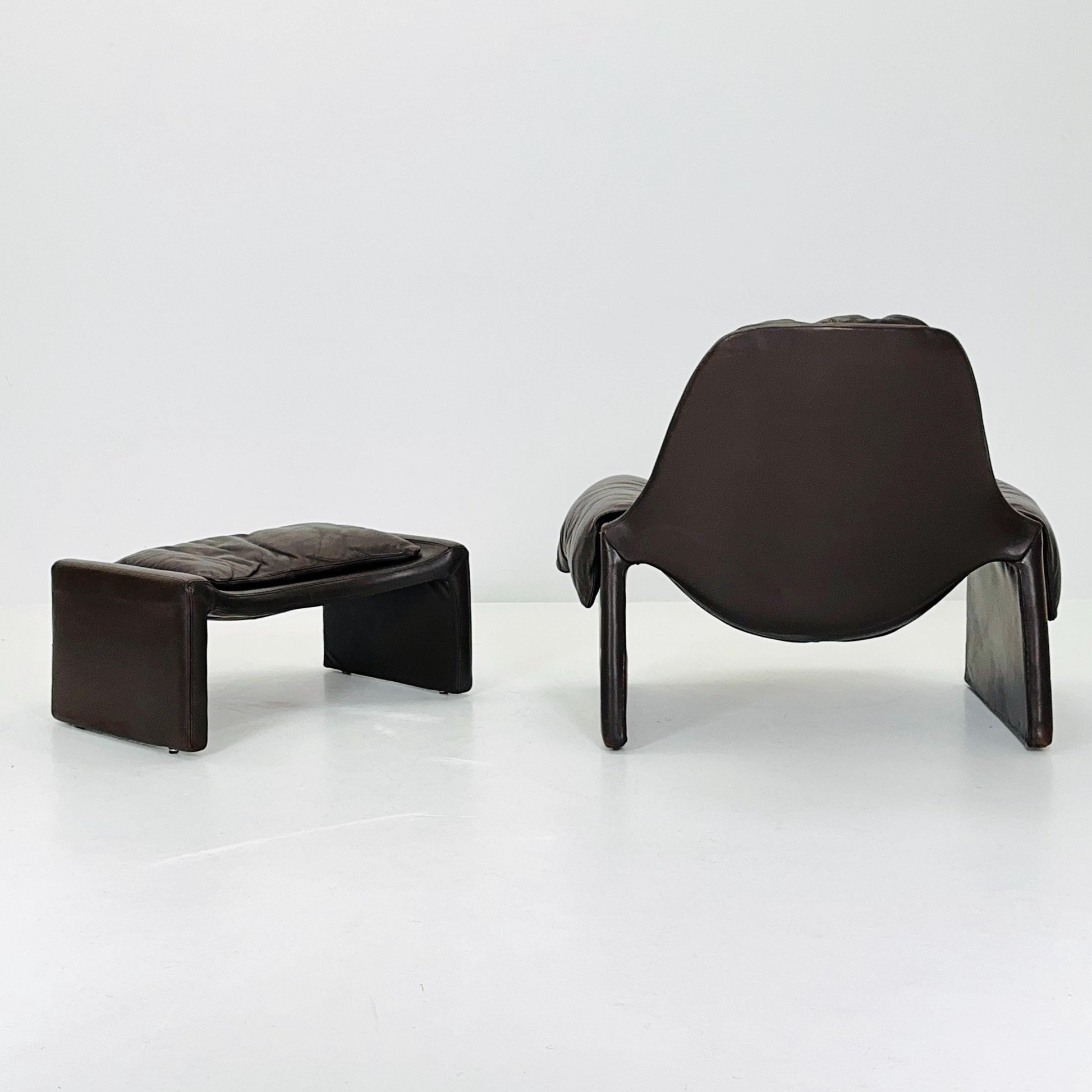 Mid century Proposals leather Armchair with ottoman by Vittorio Introini for Saporiti, Italy 1970