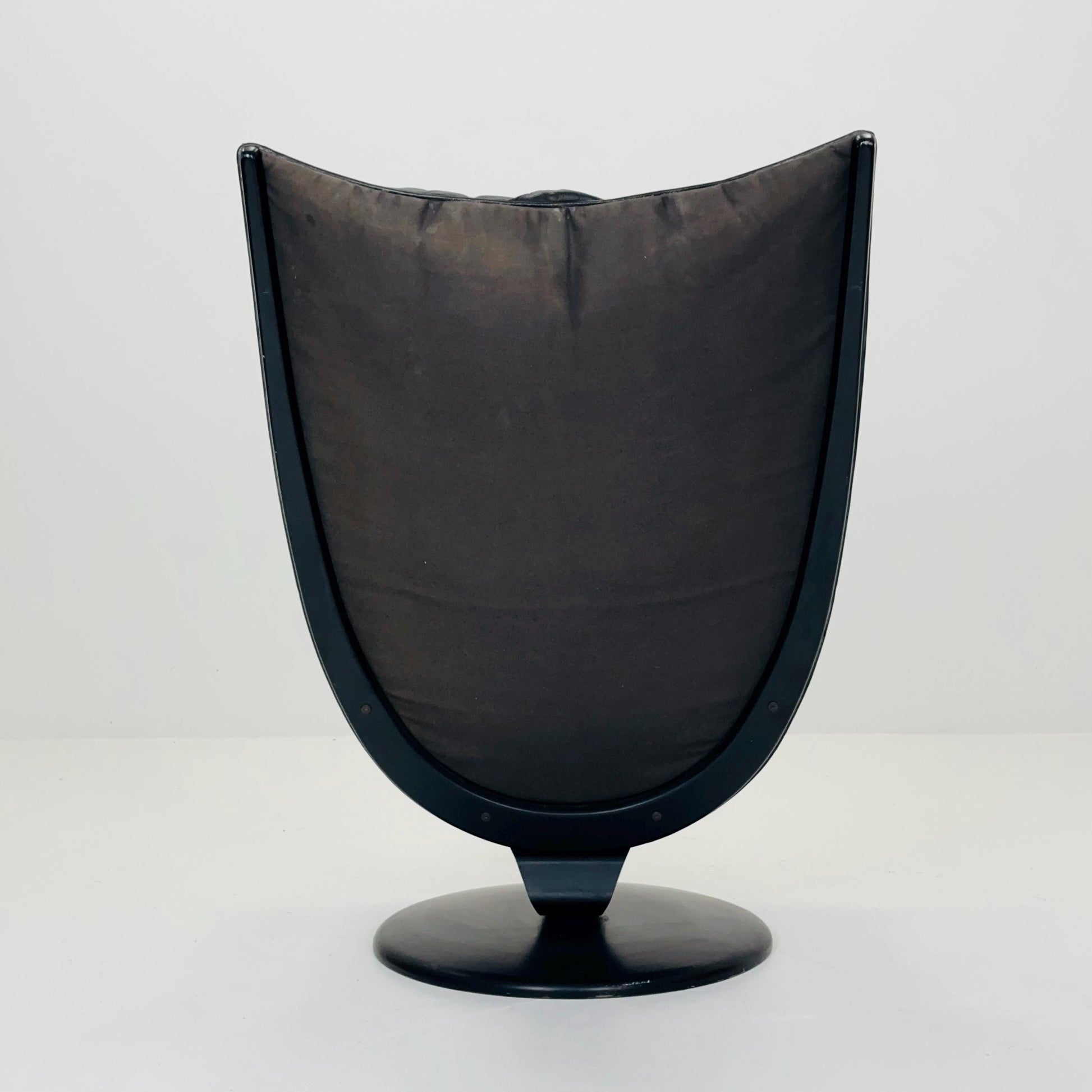 mid century modern black leather lounge chair by Ingmar Relling for Westnofa, 1980s Norway