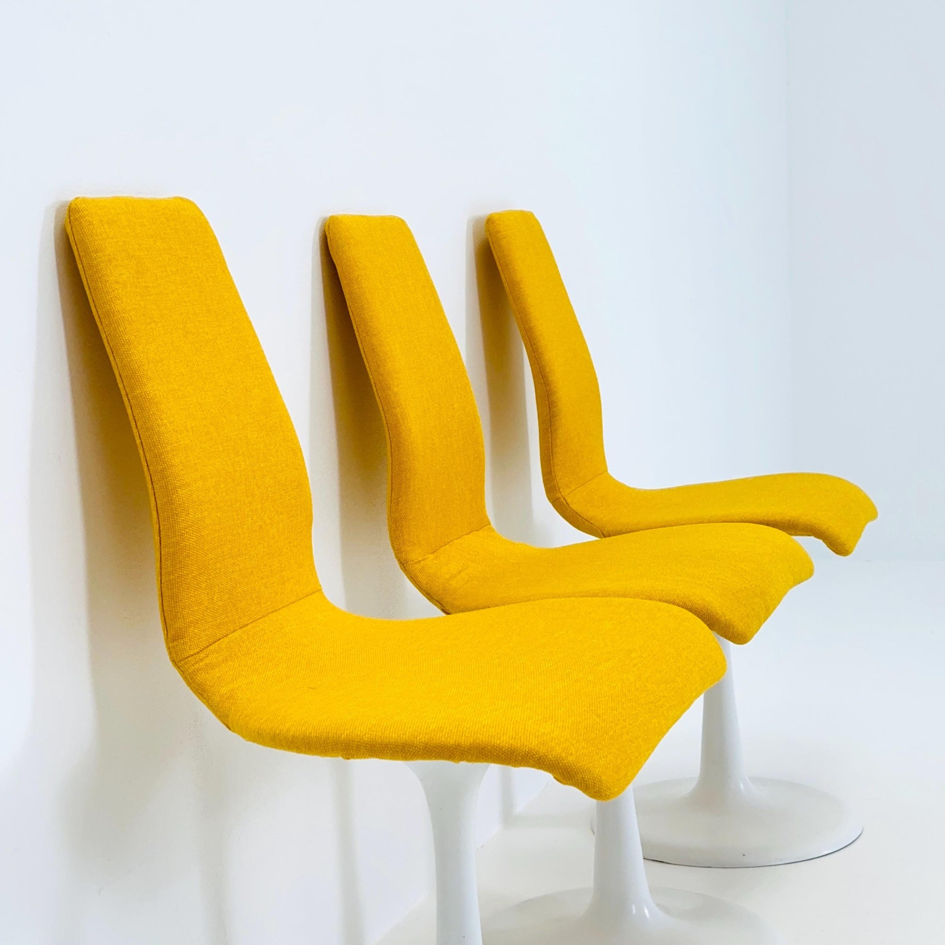 Set of 3 Mid-Century Space Age Dining Chairs Tulip Bases –by Läsko Studioform International, 1970s Germany