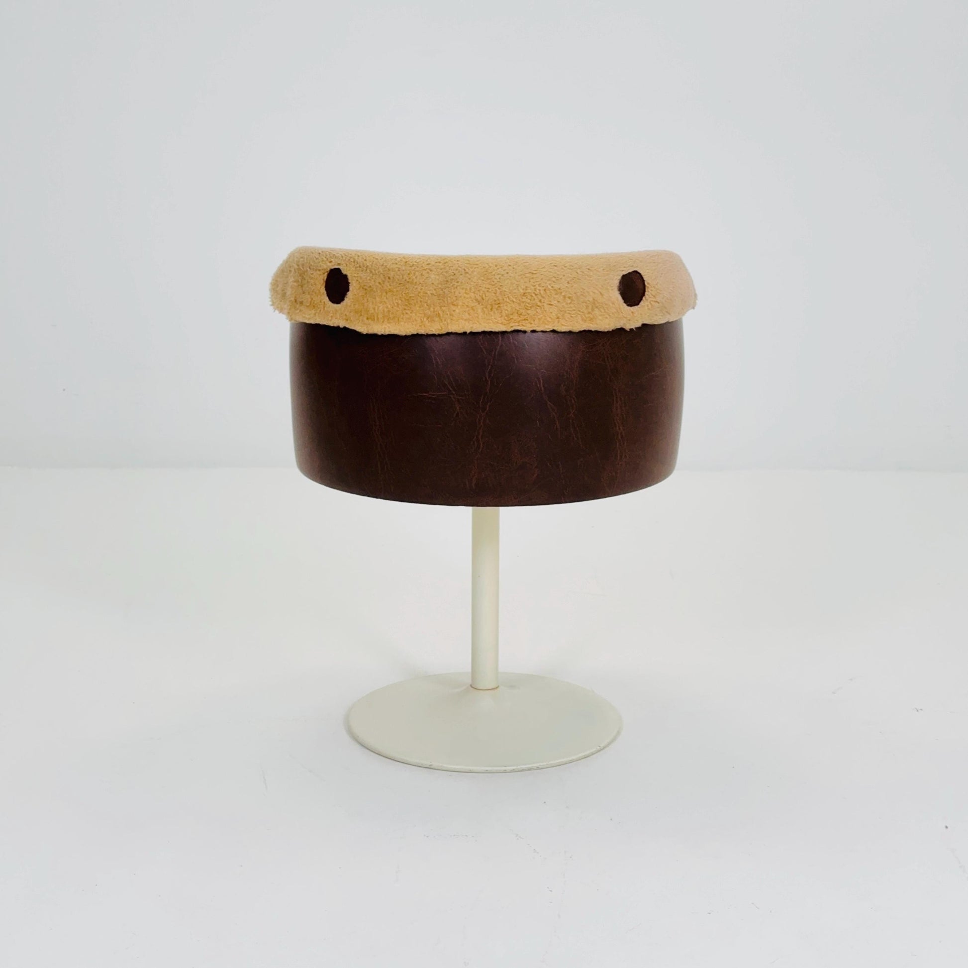 Mid-Century Space Age Tulip Chair in Teddy Fabric | 1970s Netherlands |