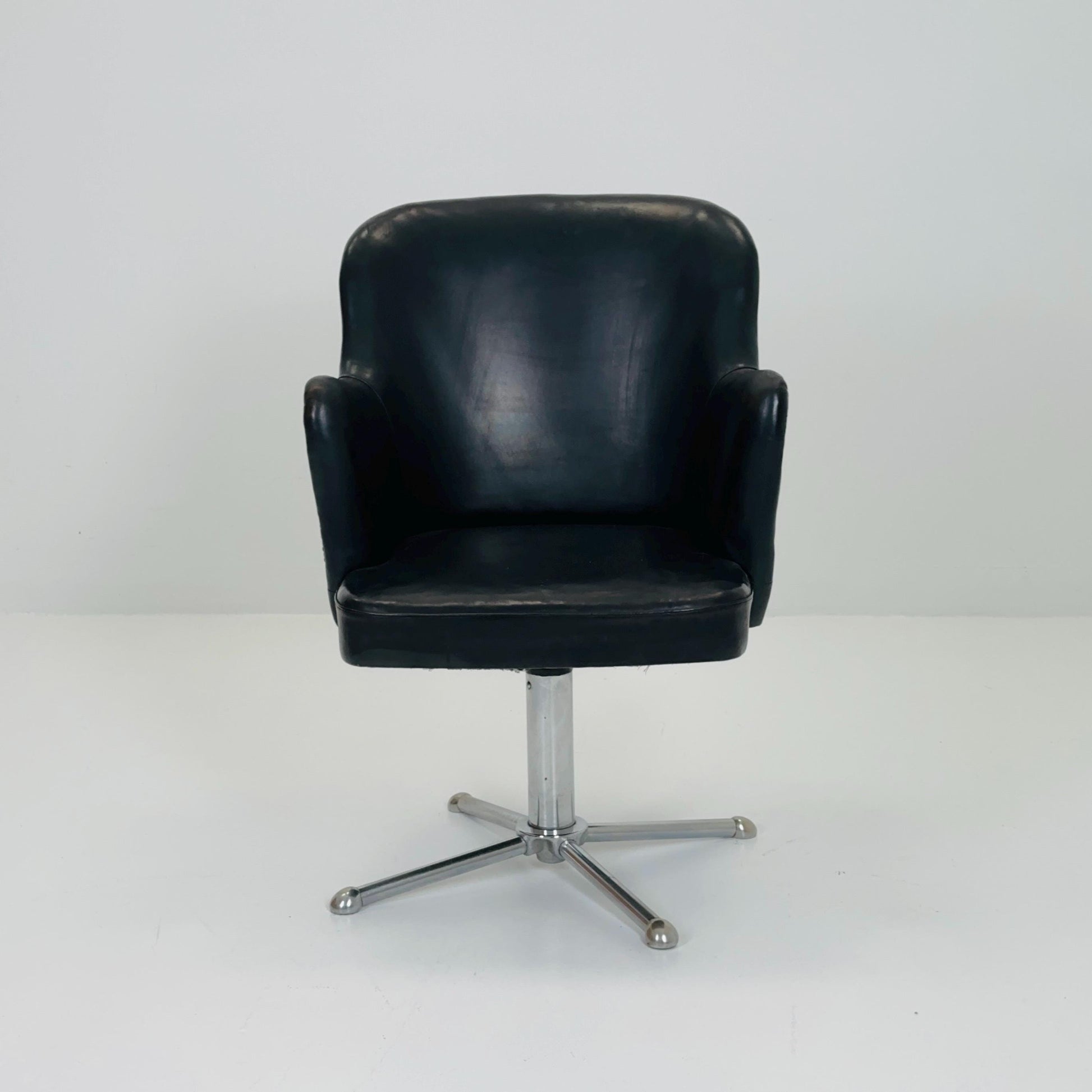 Mid century Olli Mannermaa black Leather Kilta armchair by Eugen Schmidt & Cassina Martela 1970s