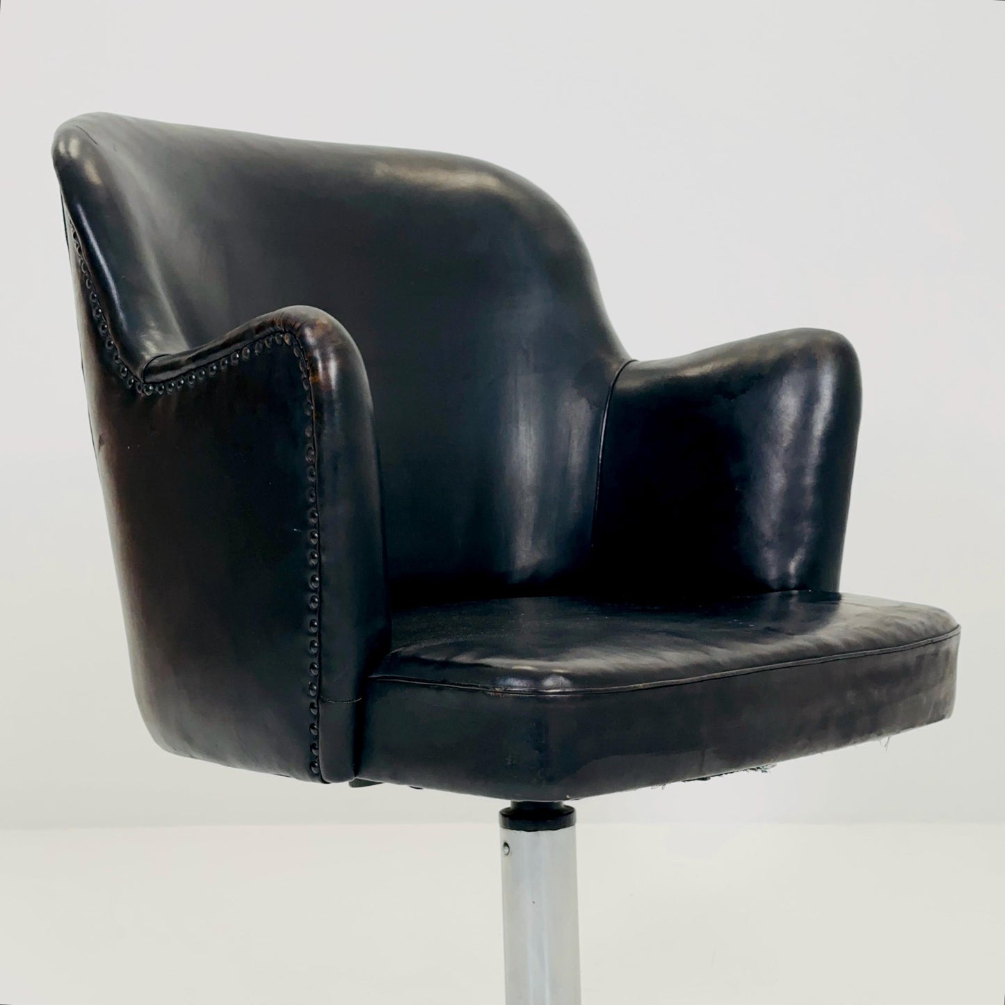 Mid century Olli Mannermaa black Leather Kilta armchair by Eugen Schmidt & Cassina Martela 1970s