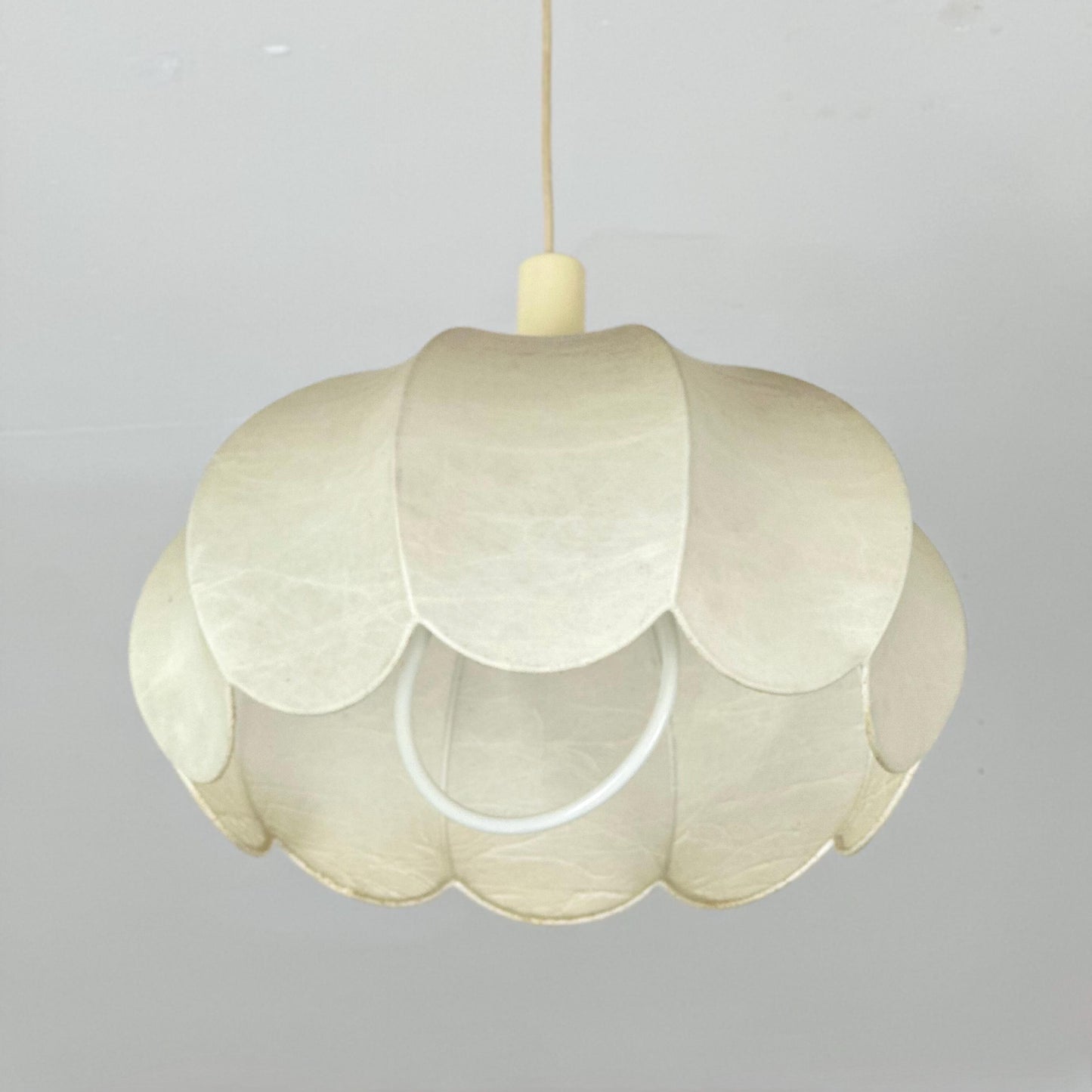 Mid century rare pendant lamp from the Cocoon series Designer Achille & Pier Giacomo Castiglioni Bovezzo (Italy) 1960s