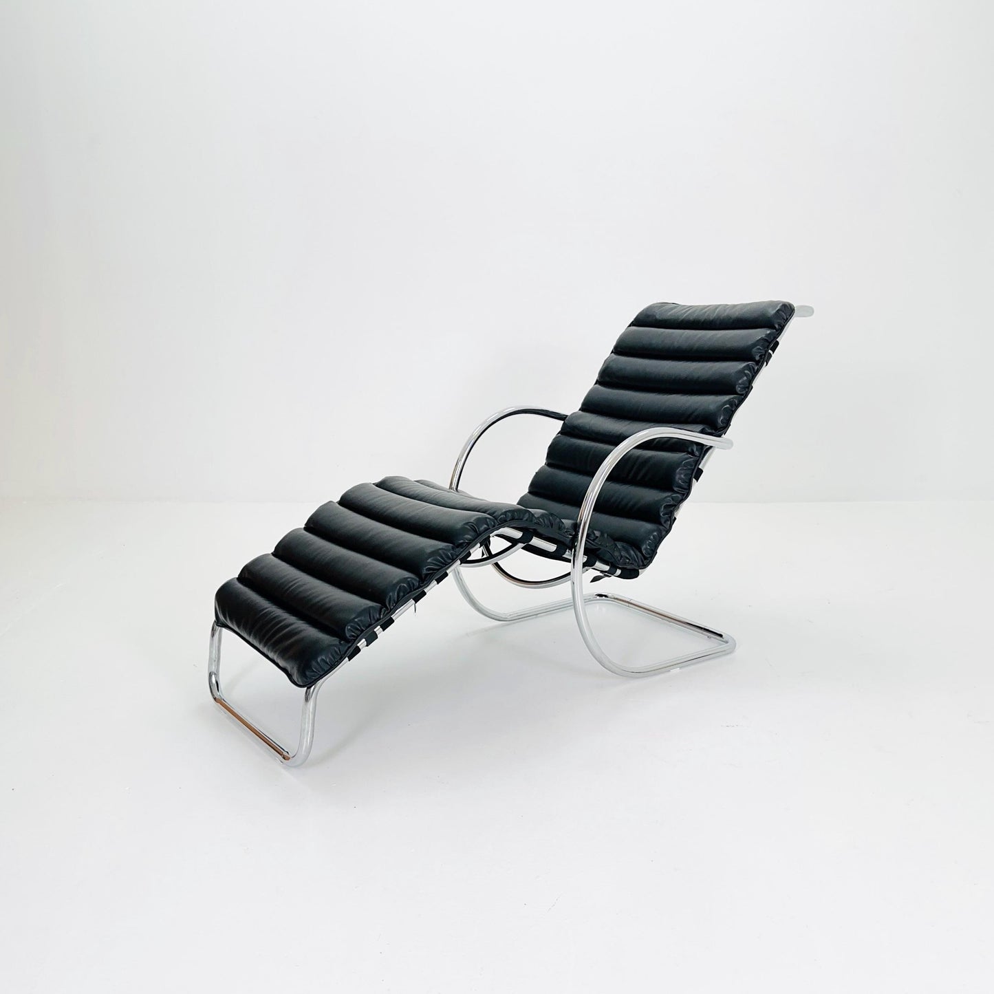 Mid-Century MR Chaise Lounge Chair by Mies van der Rohe for Kare Design Germany, 1980s
