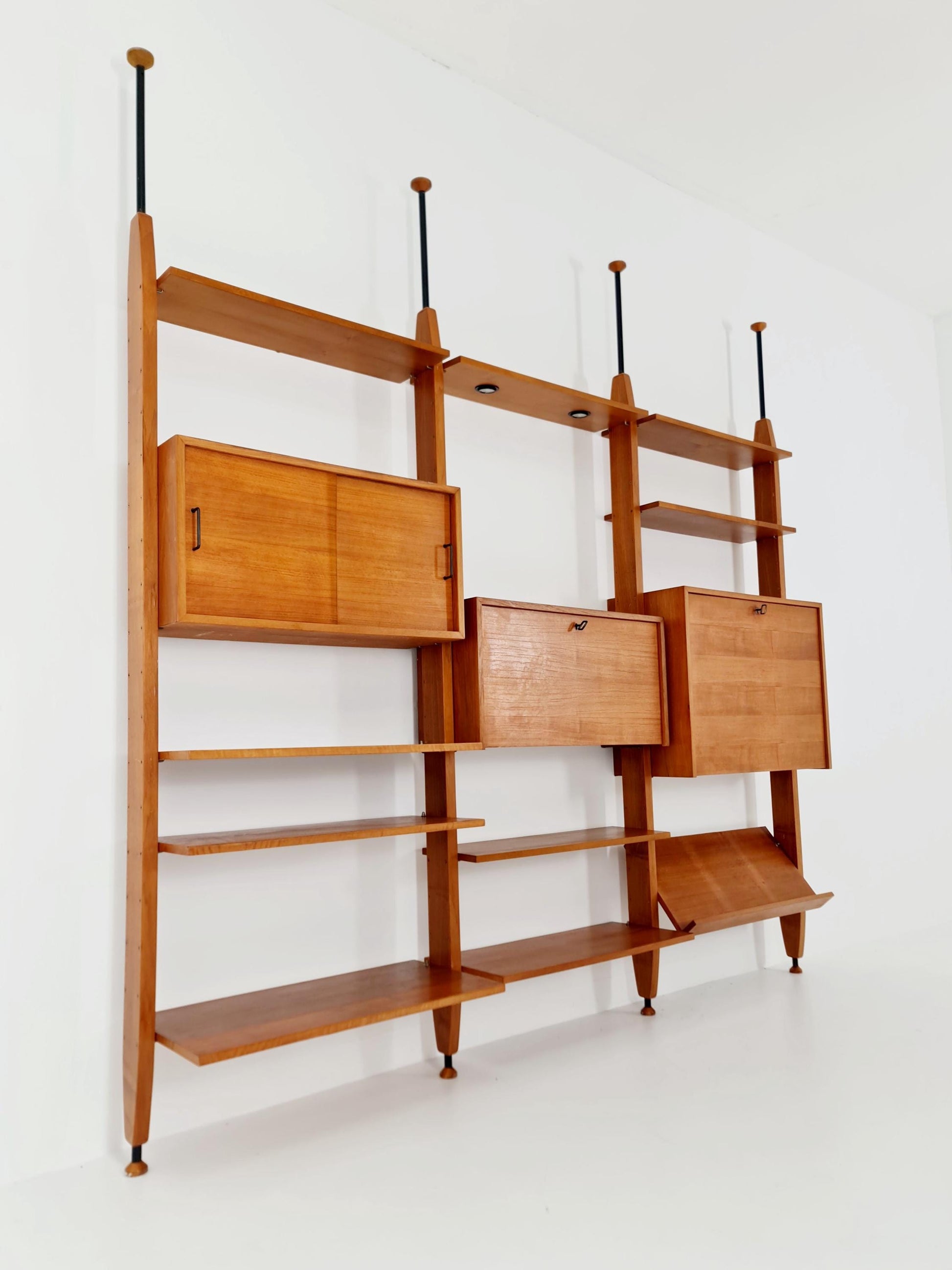 Rare Danish freestanding vintage Walnut bookshelf system /room Divider 1960s