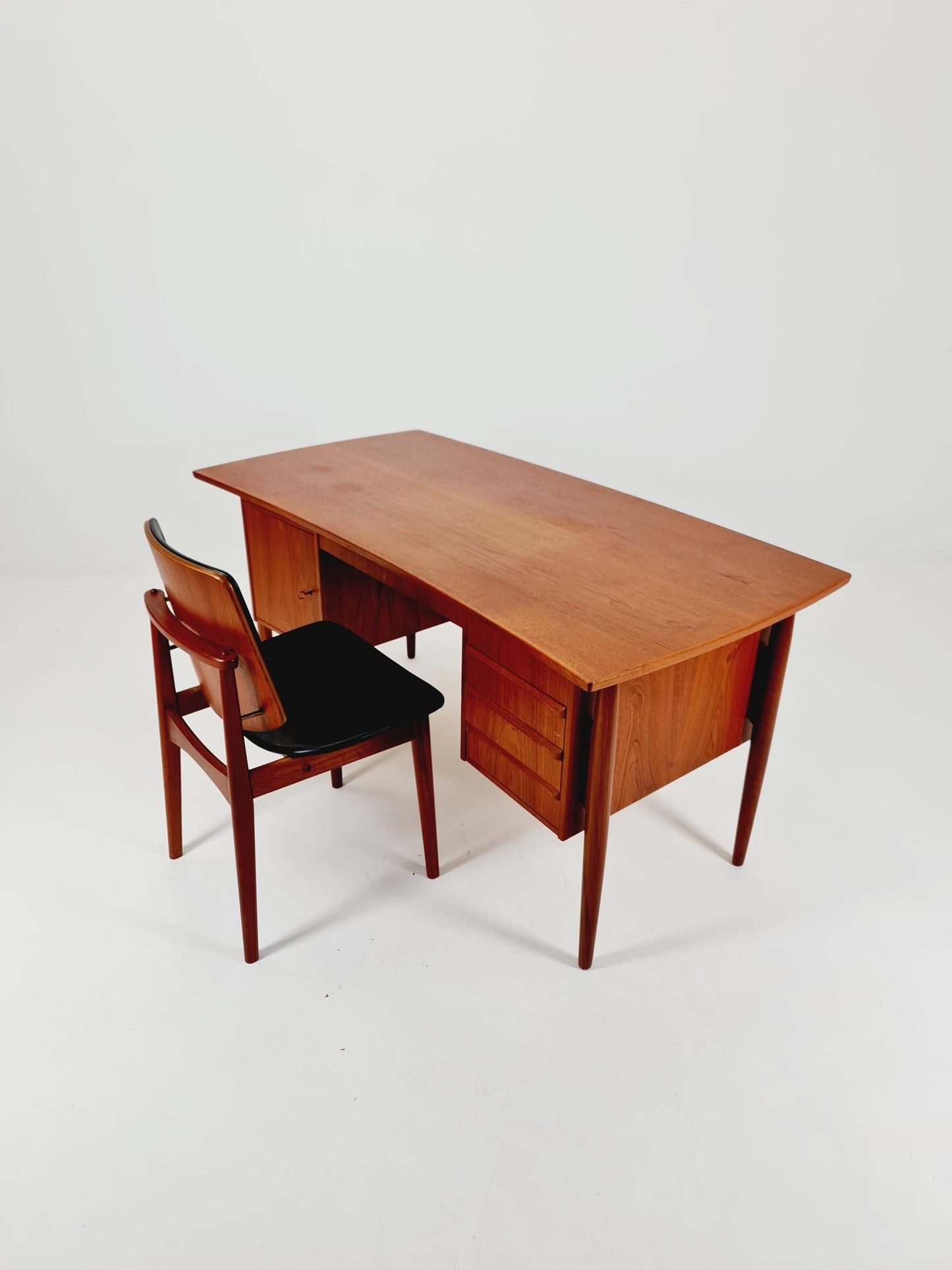 Danish vintage Solid teak for GV Møbler, Denmark, 1960s