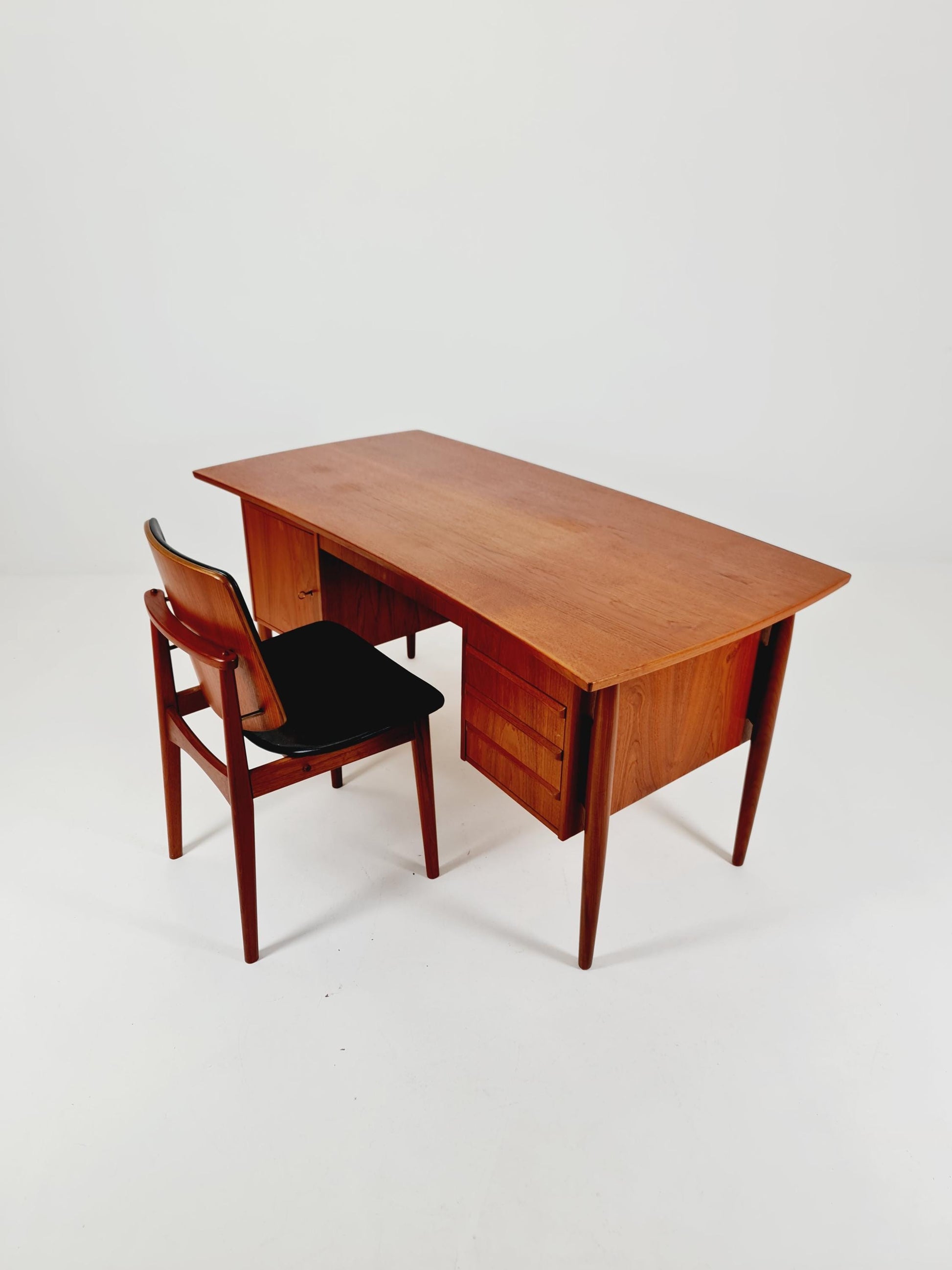 Danish vintage Solid teak for GV Møbler, Denmark, 1960s