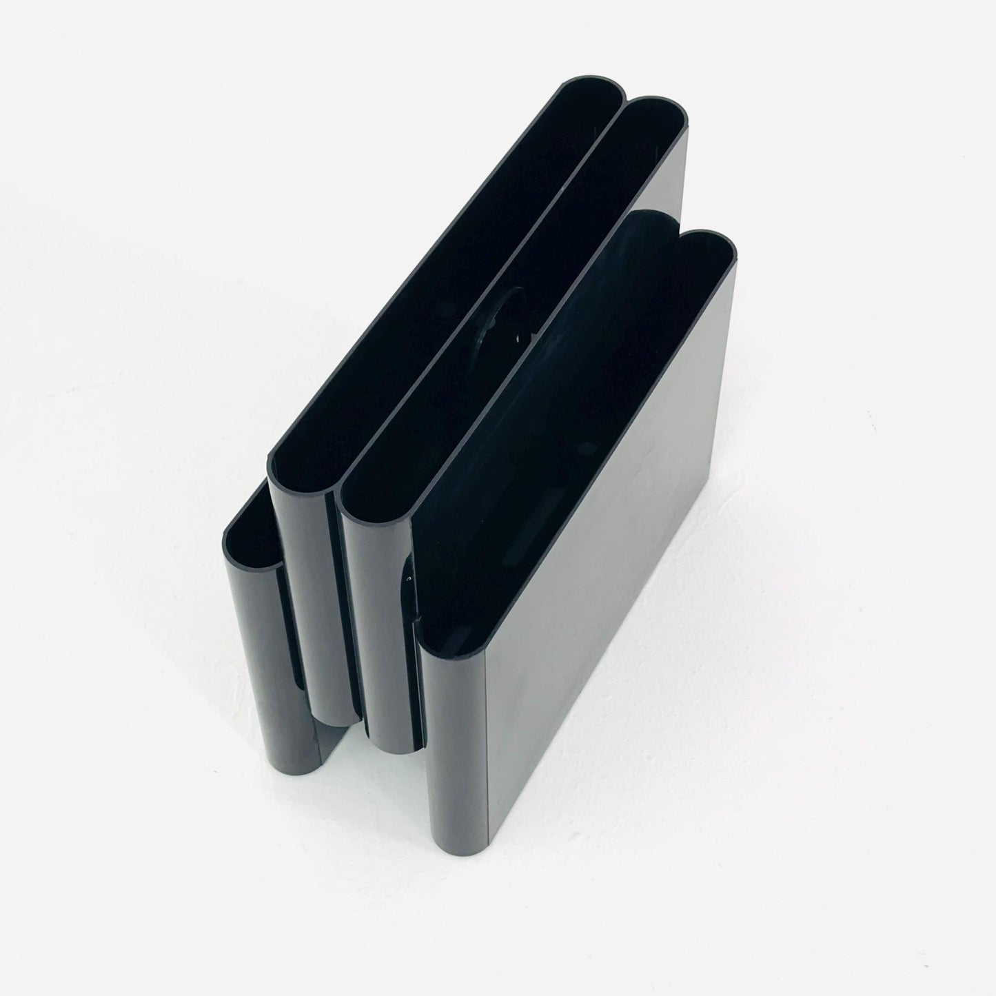 Mid-Century Modern Magazine Rack with 4 Compartments by Giotto Stoppino for Kartell, 1970s model 4676
