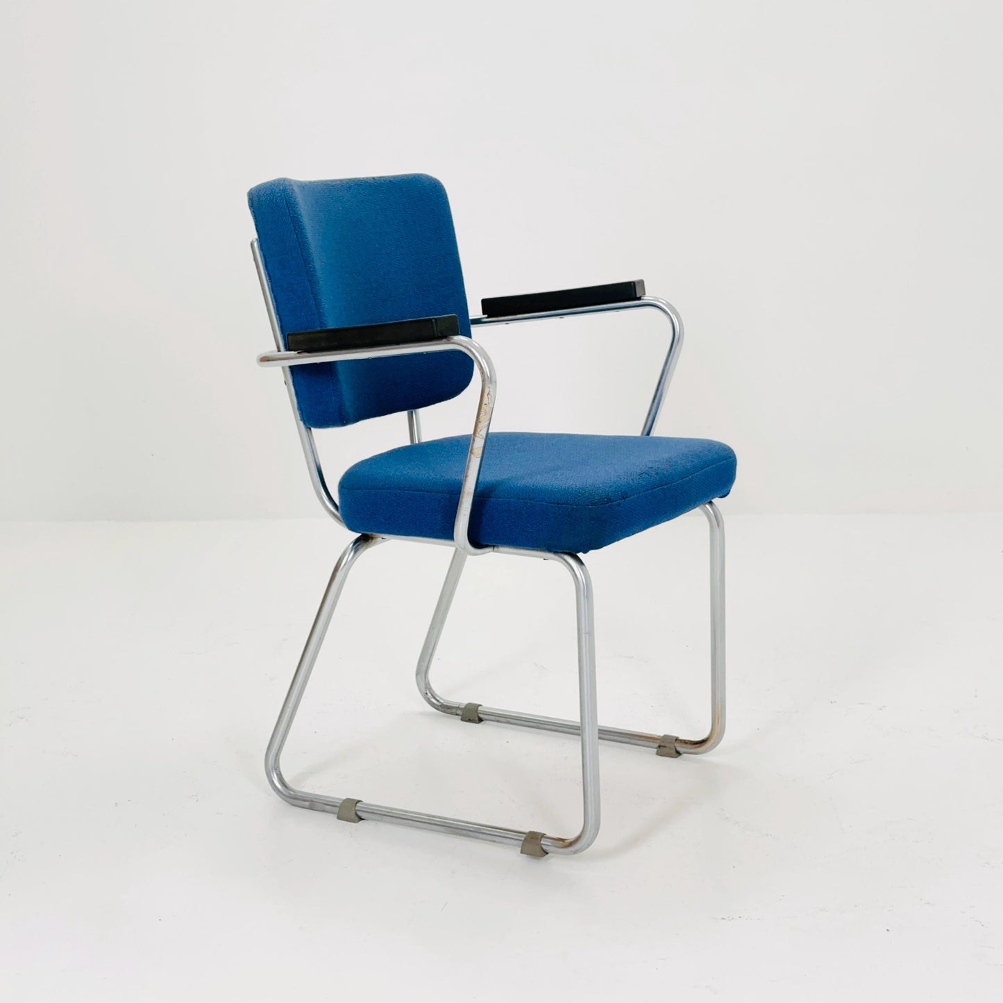 Vintage Gispen Hoffmann Model 352 Armchair – Dutch Mid Century Design, Blue Upholstery, Chrome Frame 1950s