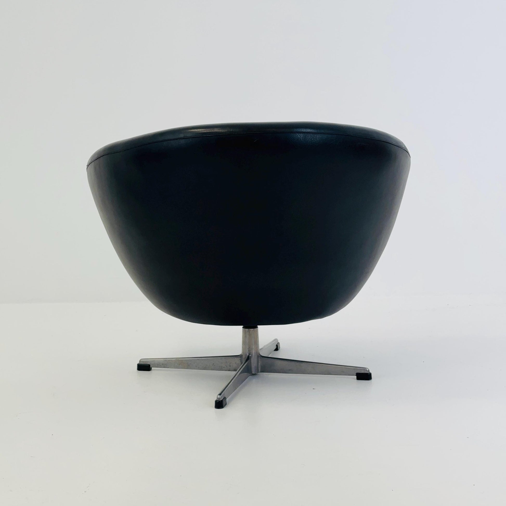 1 of 2 Mid Century Swivel ‘Pod’ Armchair by Overman Sweden, 1960s