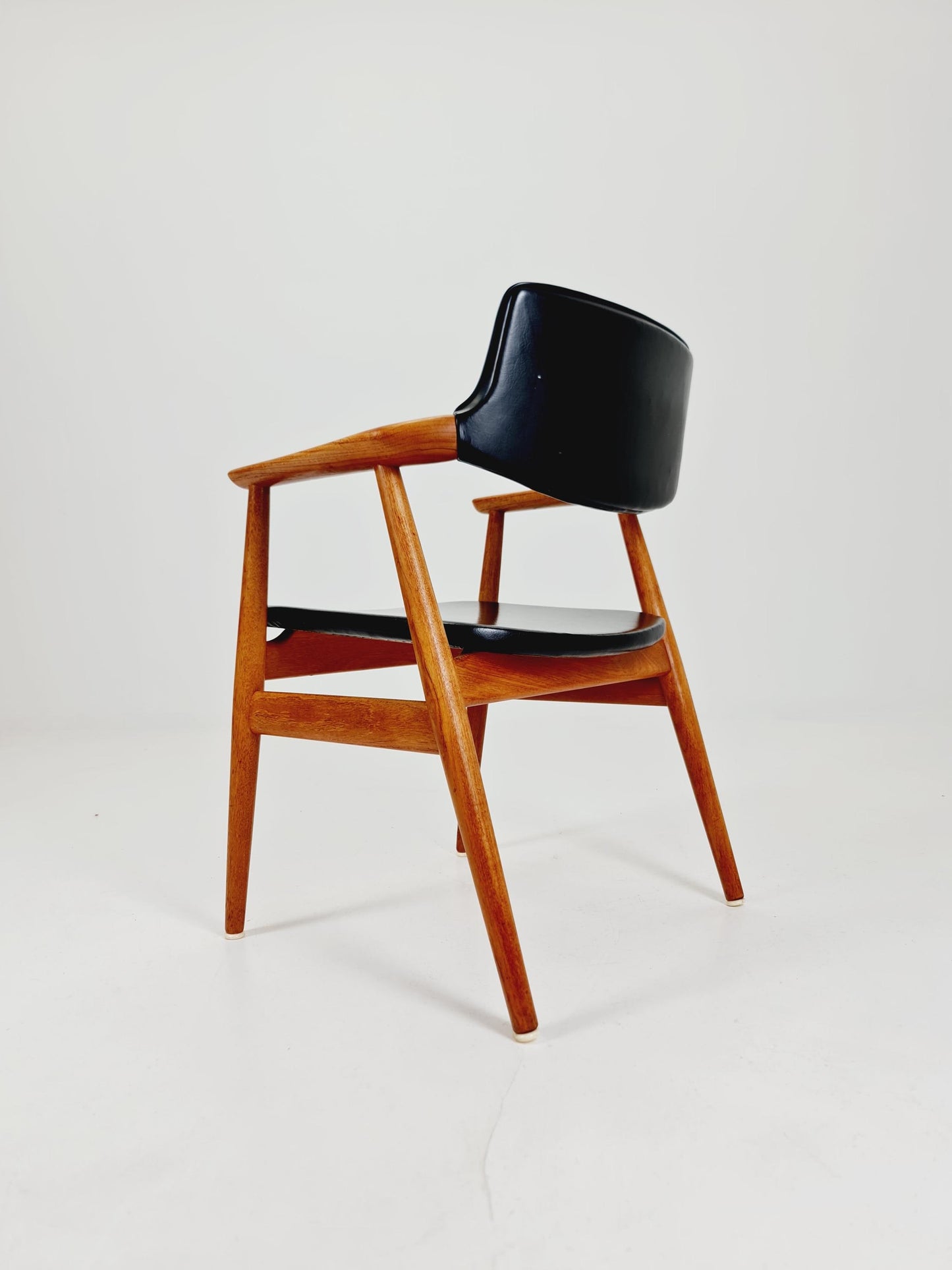 Mid century Danish Teak armchair by ERIK KIRKEGAARD for Glostrup from the 60s