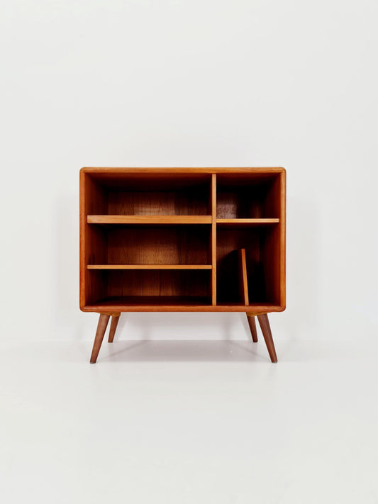 Mid century Solid Danish teak hallway cabinet, Record cabinet By Dyrlund 1960s