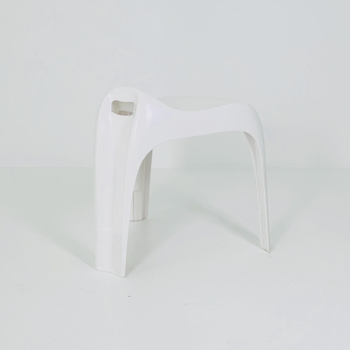 1 of 150 Mid century space age white Taboret stool by Alexander Begge for Casala 1970s Germany
