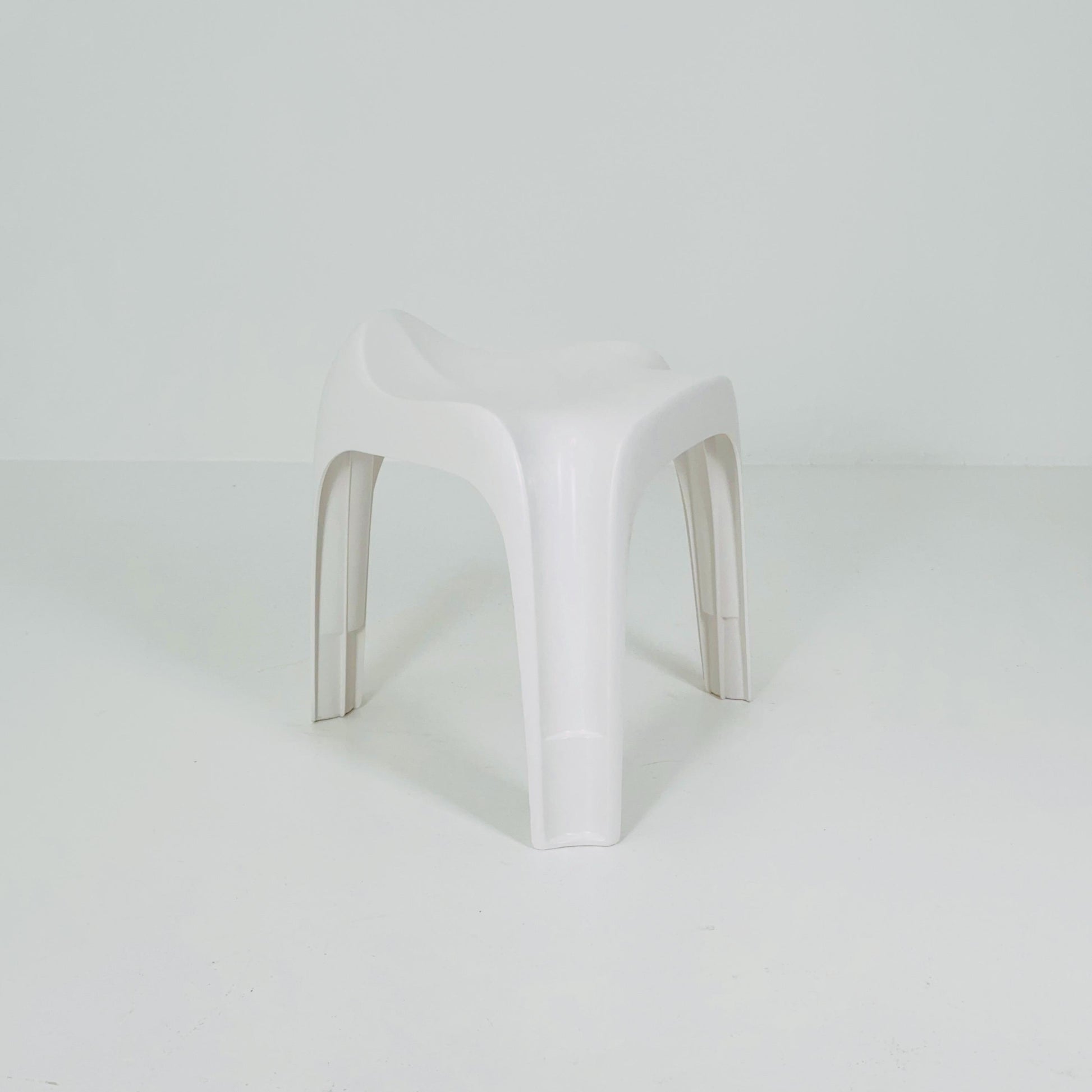 1 of 150 Mid century space age white Taboret stool by Alexander Begge for Casala 1970s Germany