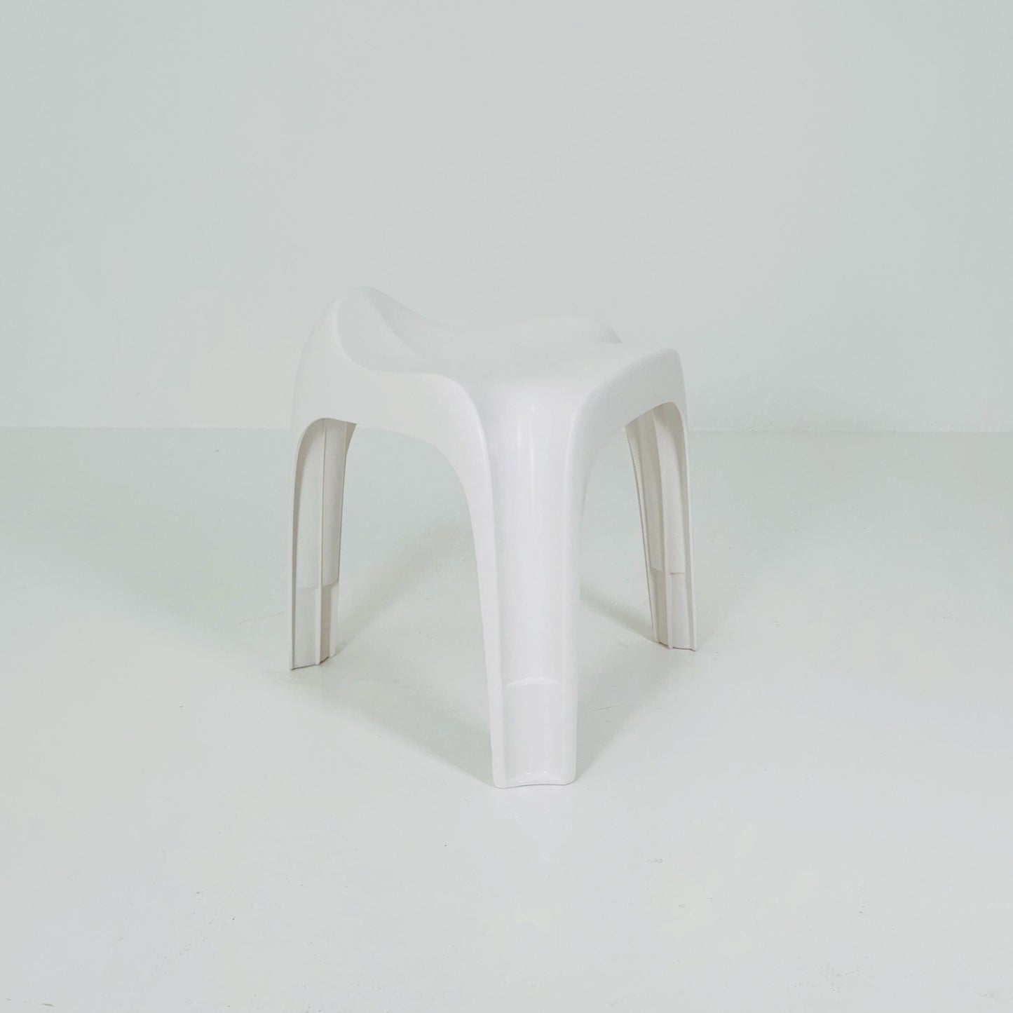 1 of 150 Mid century space age white Taboret stool by Alexander Begge for Casala 1970s Germany