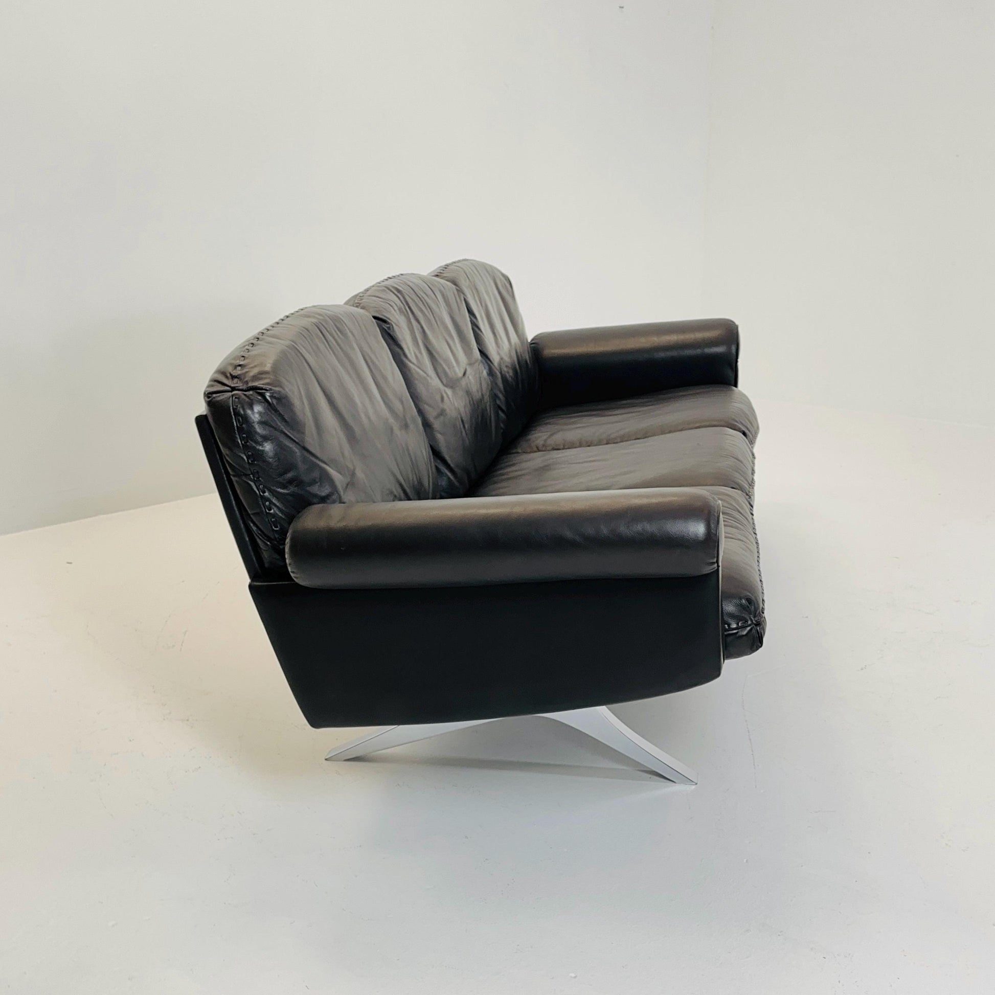 Mid Century De Sede "DS-31" 3-seater sofa in brown leather, Switzerland 1970s