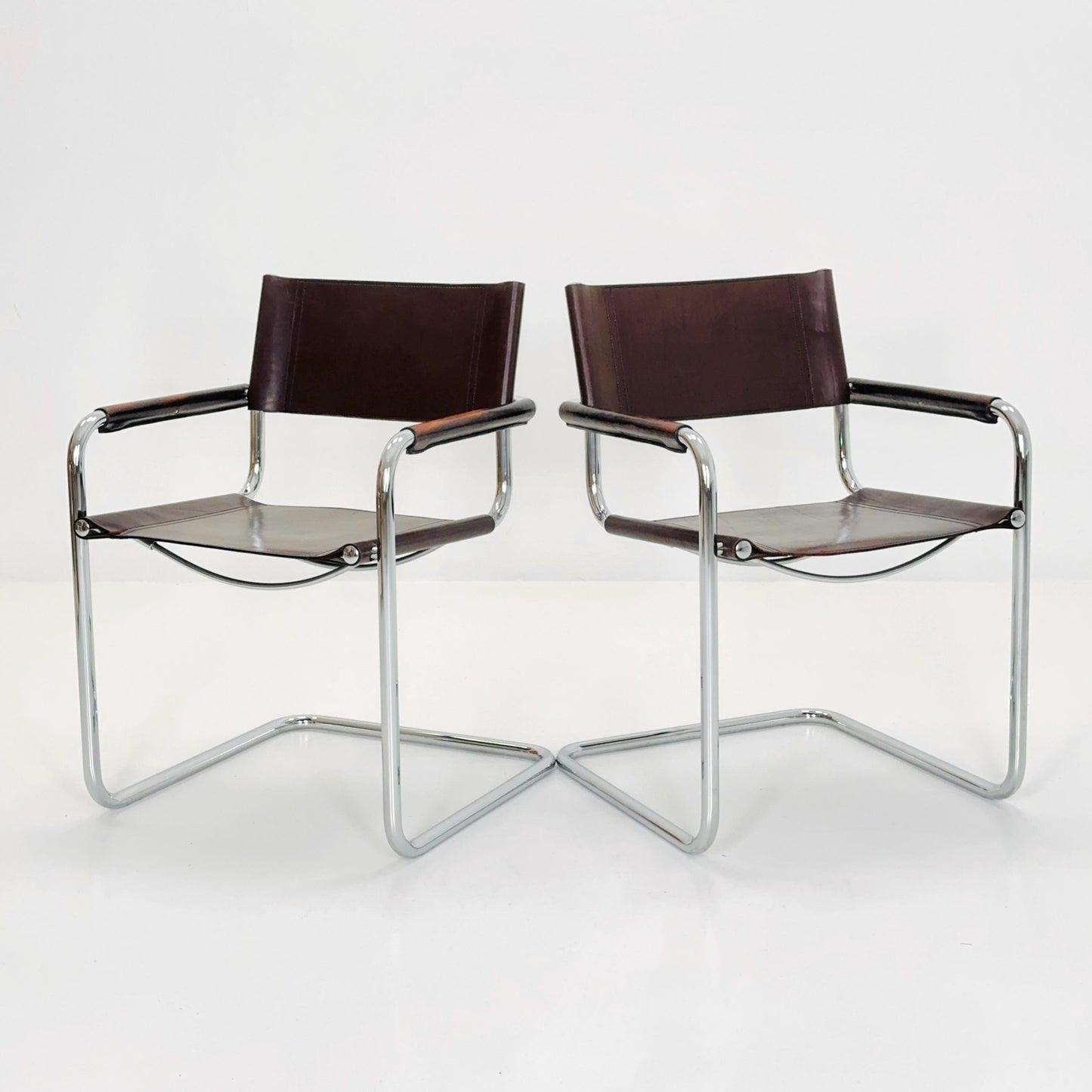 set of 2 Mid century Bauhaus B34 brown leather cantilevered chairs by Mart Stam for Jox Interni italy 1980s