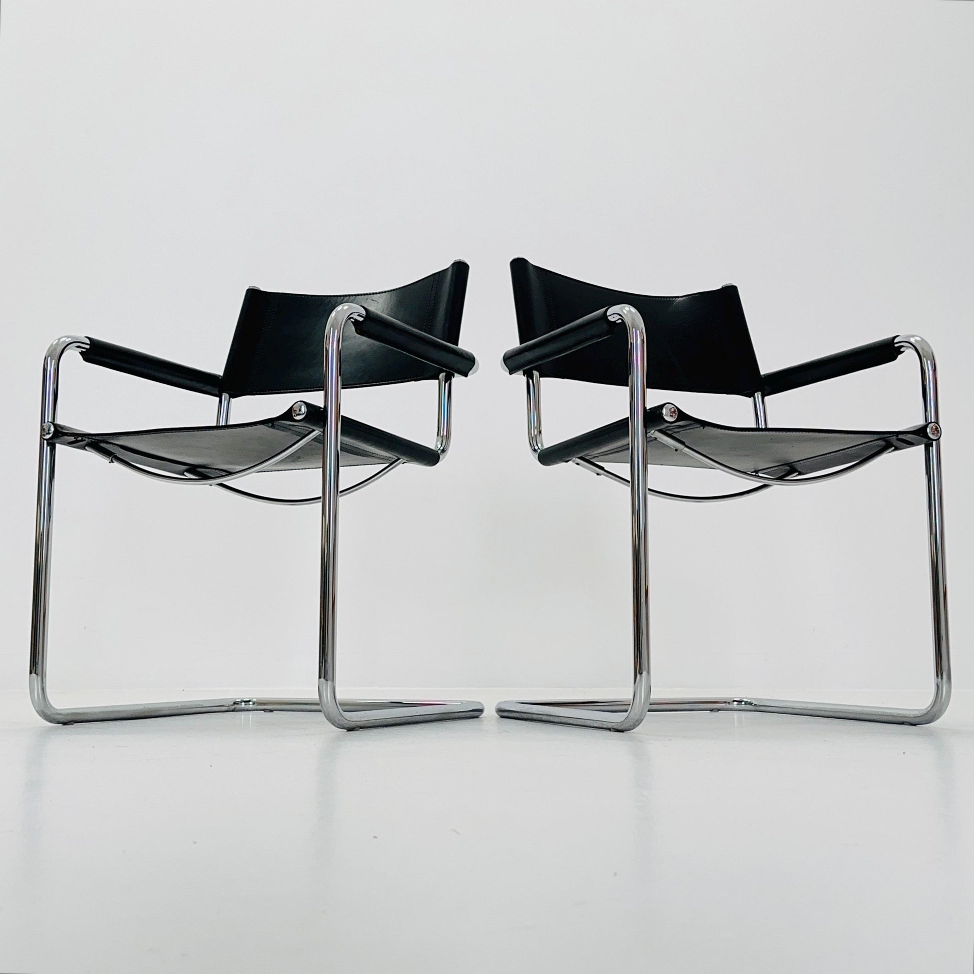 Set of 2 Mid century B34 Matteo Grassi Mg5 black leather cantilever chairs by Mart Stam italy 1980s