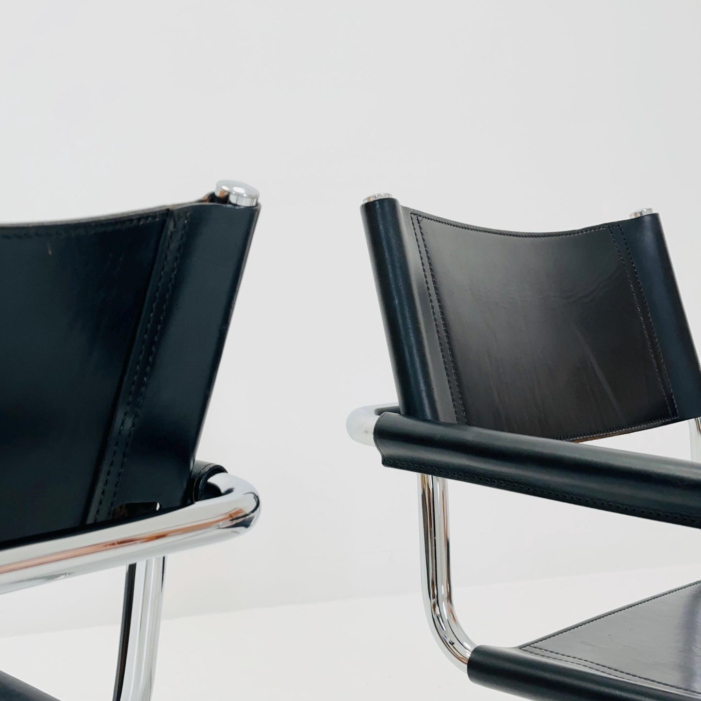 Set of 2 Mid century B34 Matteo Grassi Mg5 black leather cantilever chairs by Mart Stam italy 1980s