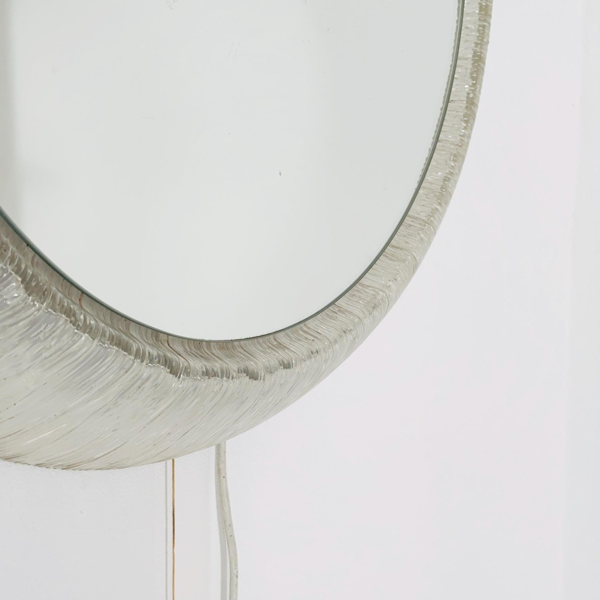 Mid century Large Round mirror with lighting & plexiglass edge 1960s
