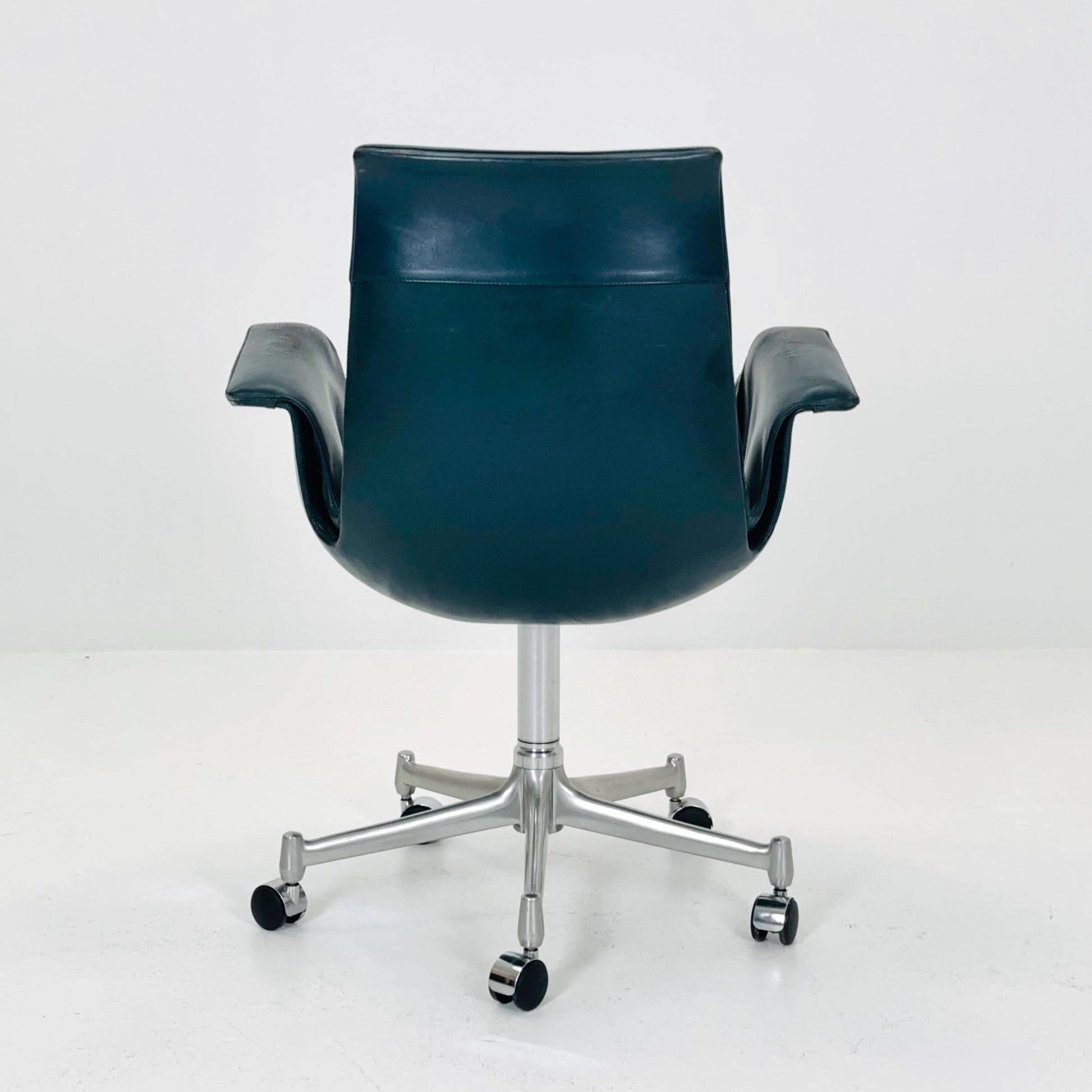 Mid centruy Tulip dark green Desk Chair Modell 6727 by Preben Fabricius & Jørgen Kastholm – for Walter Knoll, 1960s by Kill