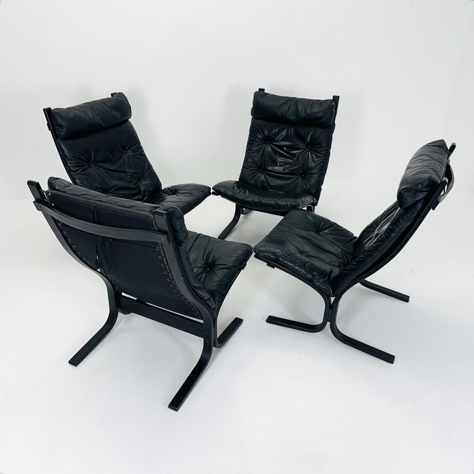 Set of 4 Mid Century “Siesta” lounge chair by Ingmar Relling, Westnofa Furniture, Norway — Full Black Edition, Leather & Wooden Frame, 1960s