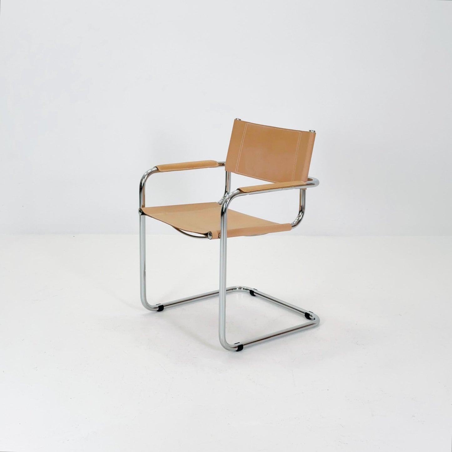 Mid-Century Bauhaus Tan leatheer Armchair by Centro Studio Italy, 1980s