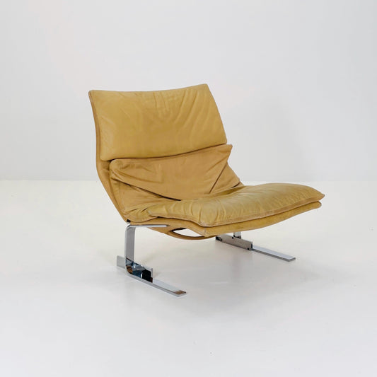 1 of 2 Mid-Century “Wave” Tan leather Lounge Chairs by Giovanni Offredi for Saporiti Italy, 1970s