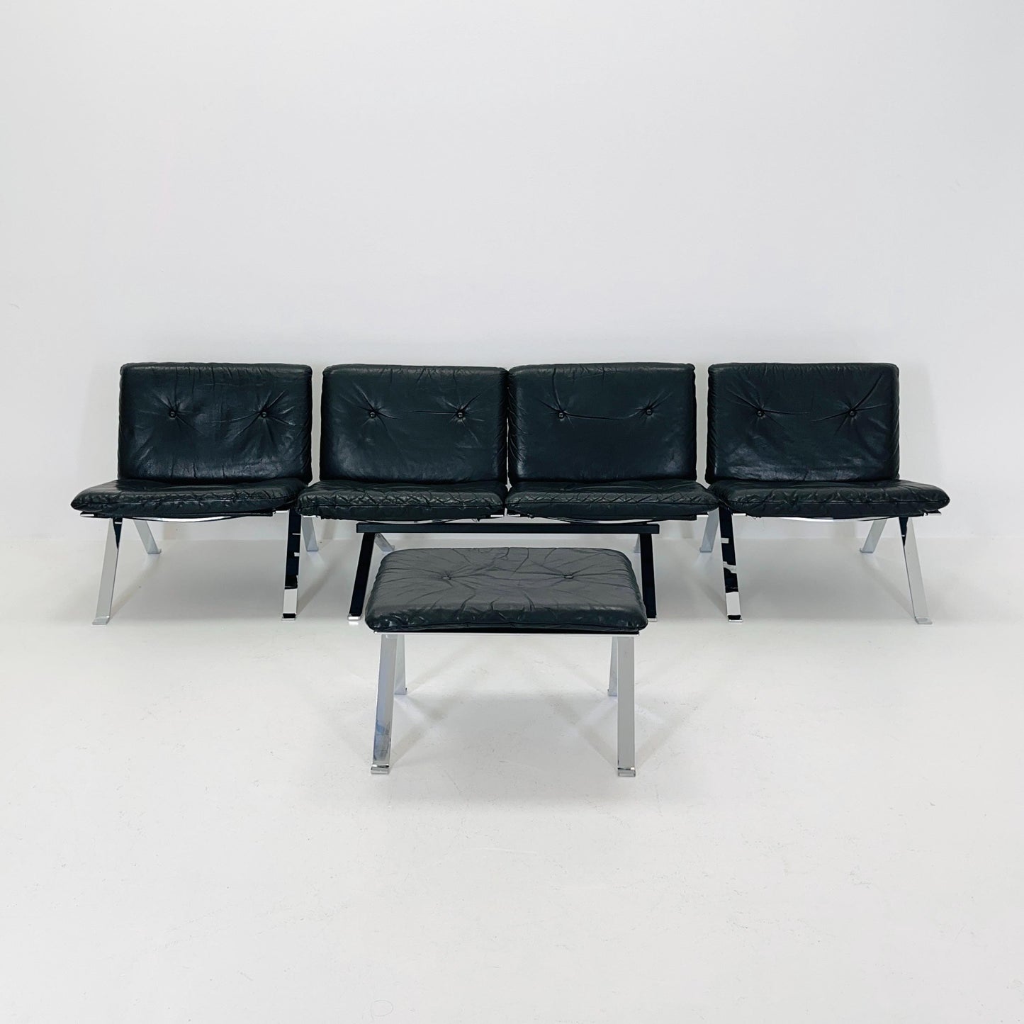 Set of 4 items Mid century leather lounge Euro lounge chairs by Hans Eichenberger for Girsberger - 1960s Switzerland
