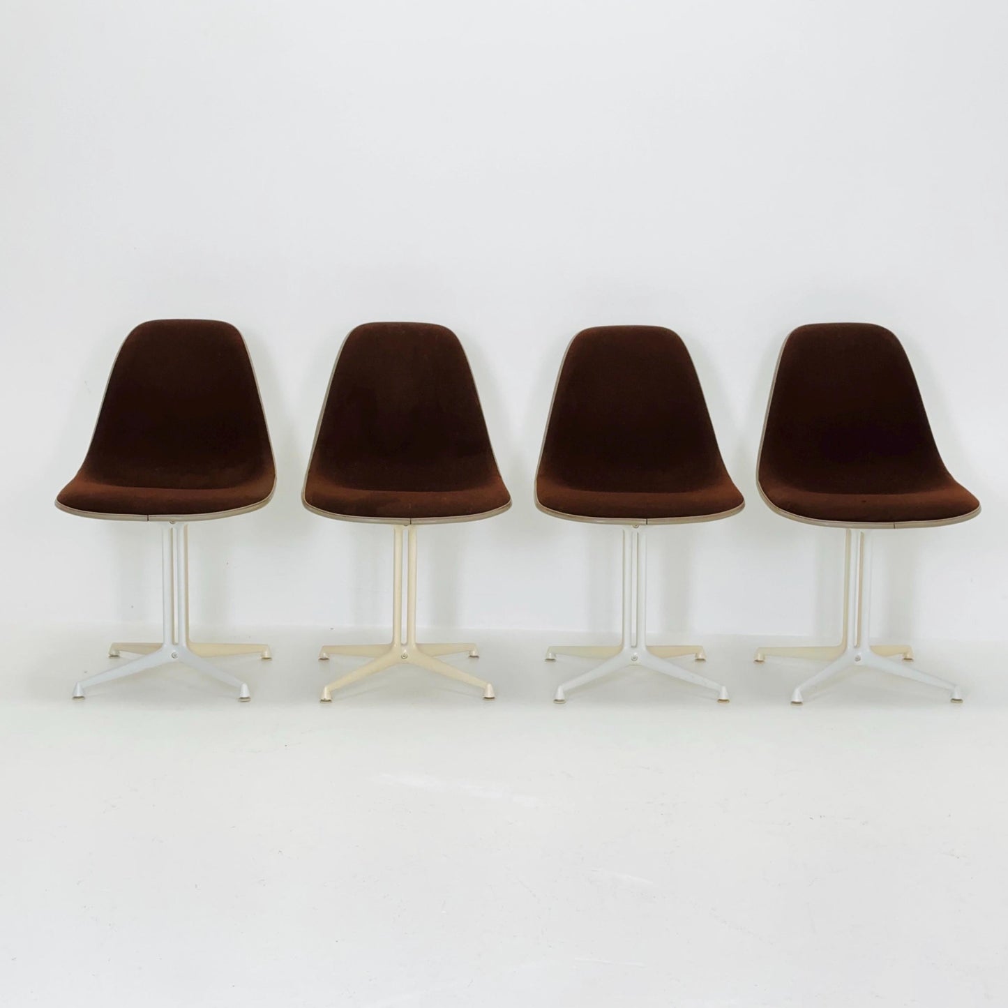 Set of 4 Mid Century ‘La Fonda’ Chairs by Charles & Ray Eames for Herman Miller, 1960s USA