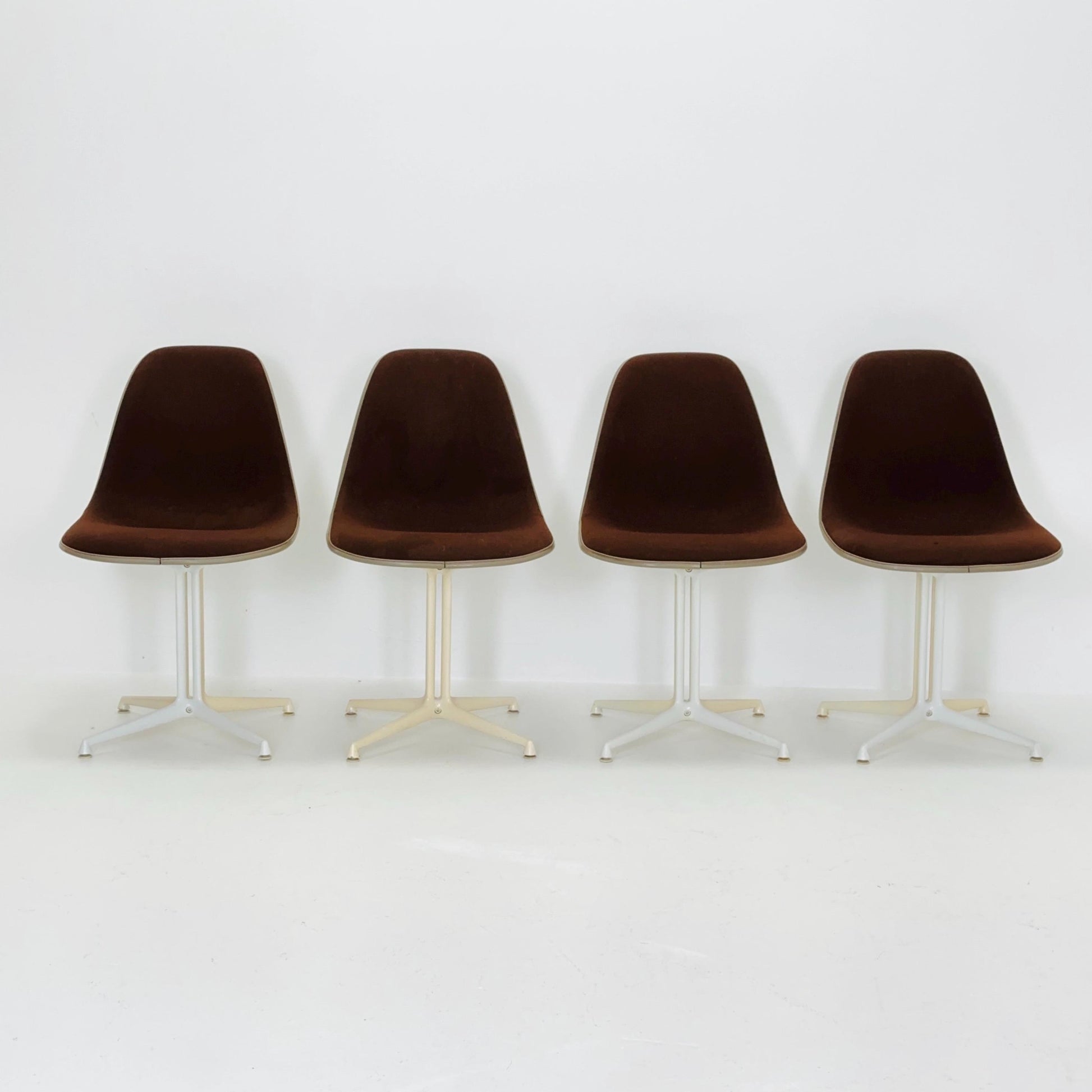 Set of 4 Mid Century ‘La Fonda’ Chairs by Charles & Ray Eames for Herman Miller, 1960s USA