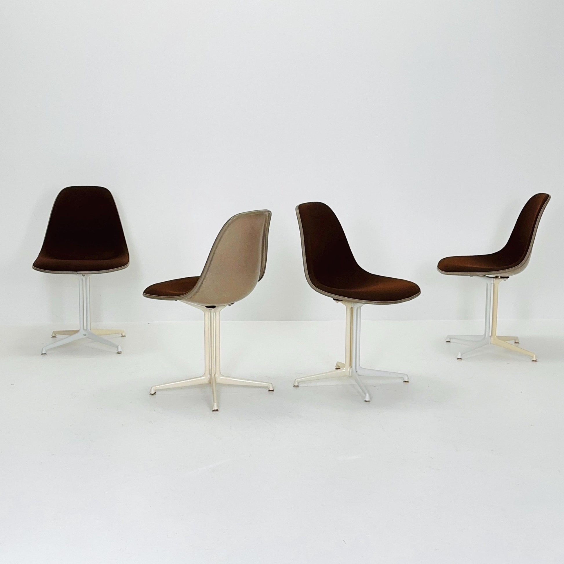 Set of 4 Mid Century ‘La Fonda’ Chairs by Charles & Ray Eames for Herman Miller, 1960s USA