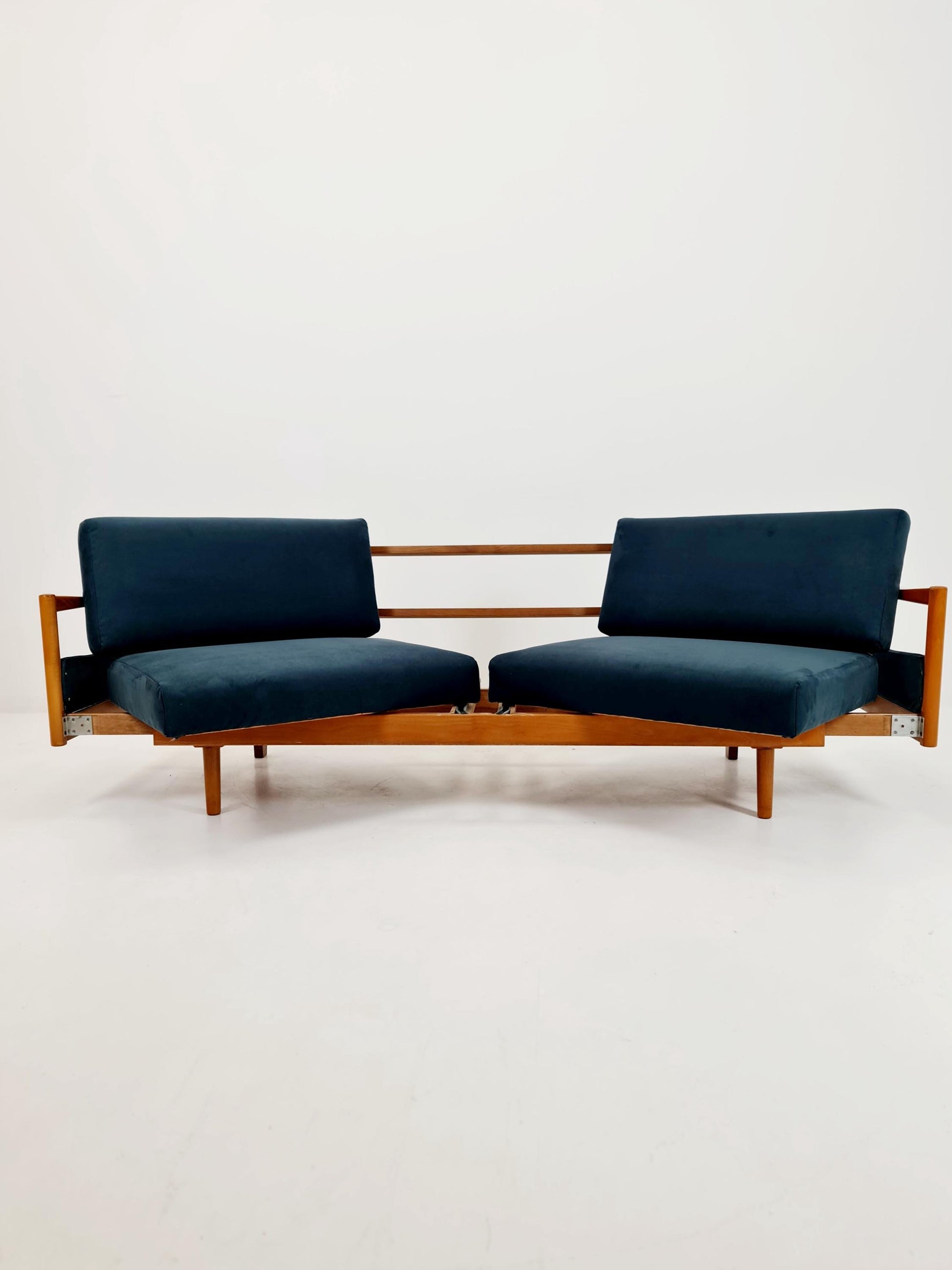 Rare Midcentury Stella Sofa Ash wood Daybed By Walter knoll , Germany, 1950s